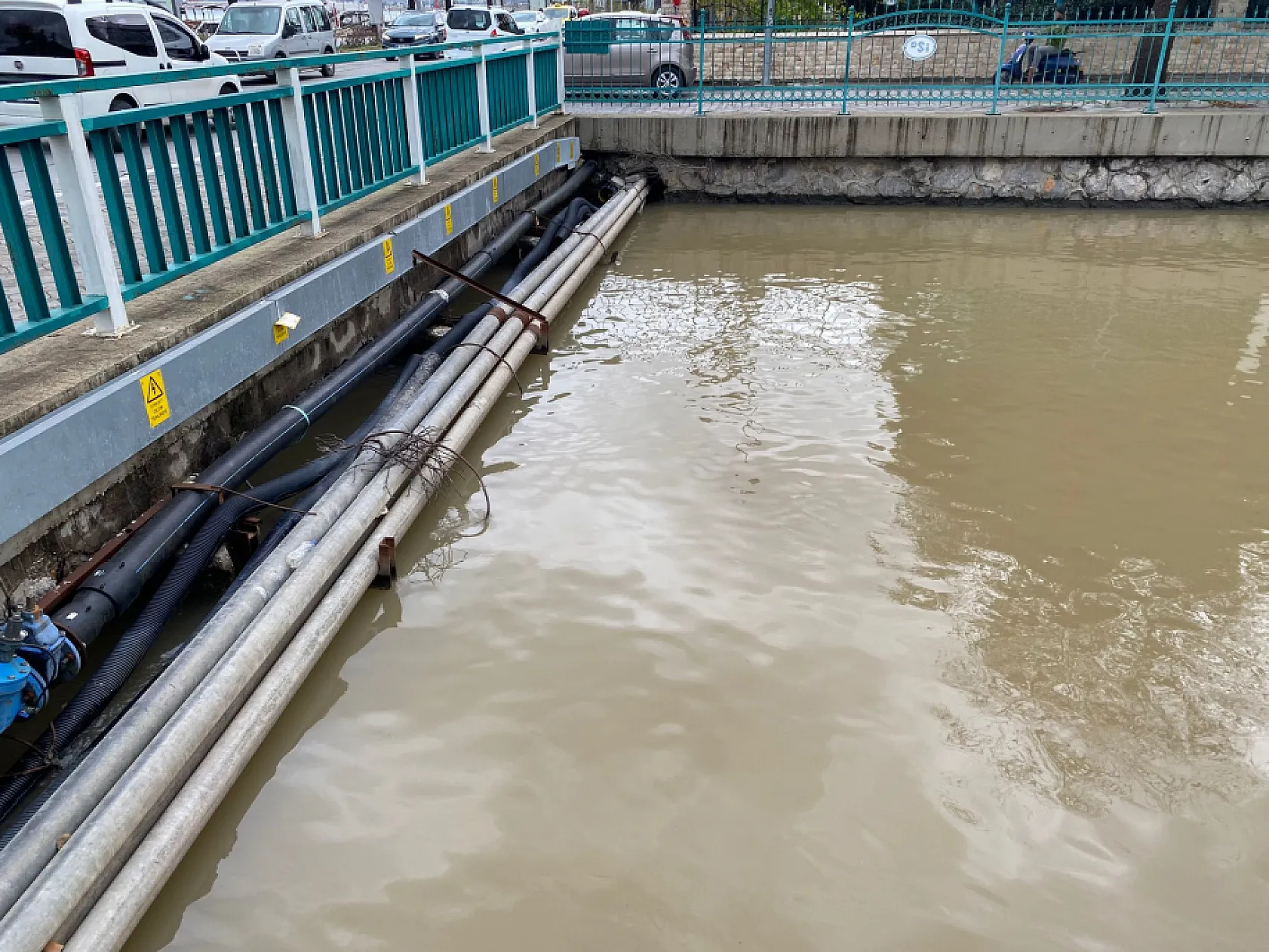 Fethiye Körfezi'nde Renk Değişimi: Şiddetli Yağışın Etkisi