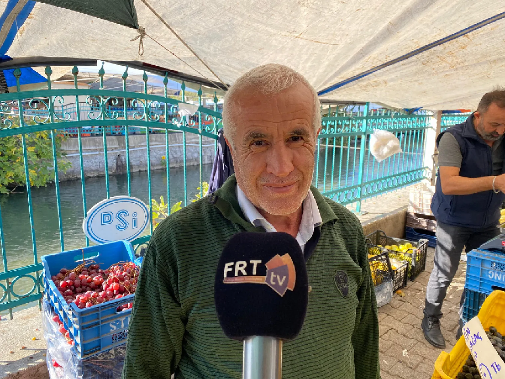 Fethiye Salı Pazarı'nda Esnaf Dertli, 'Fiyatlar Yüksek, Hareket Yavaş'