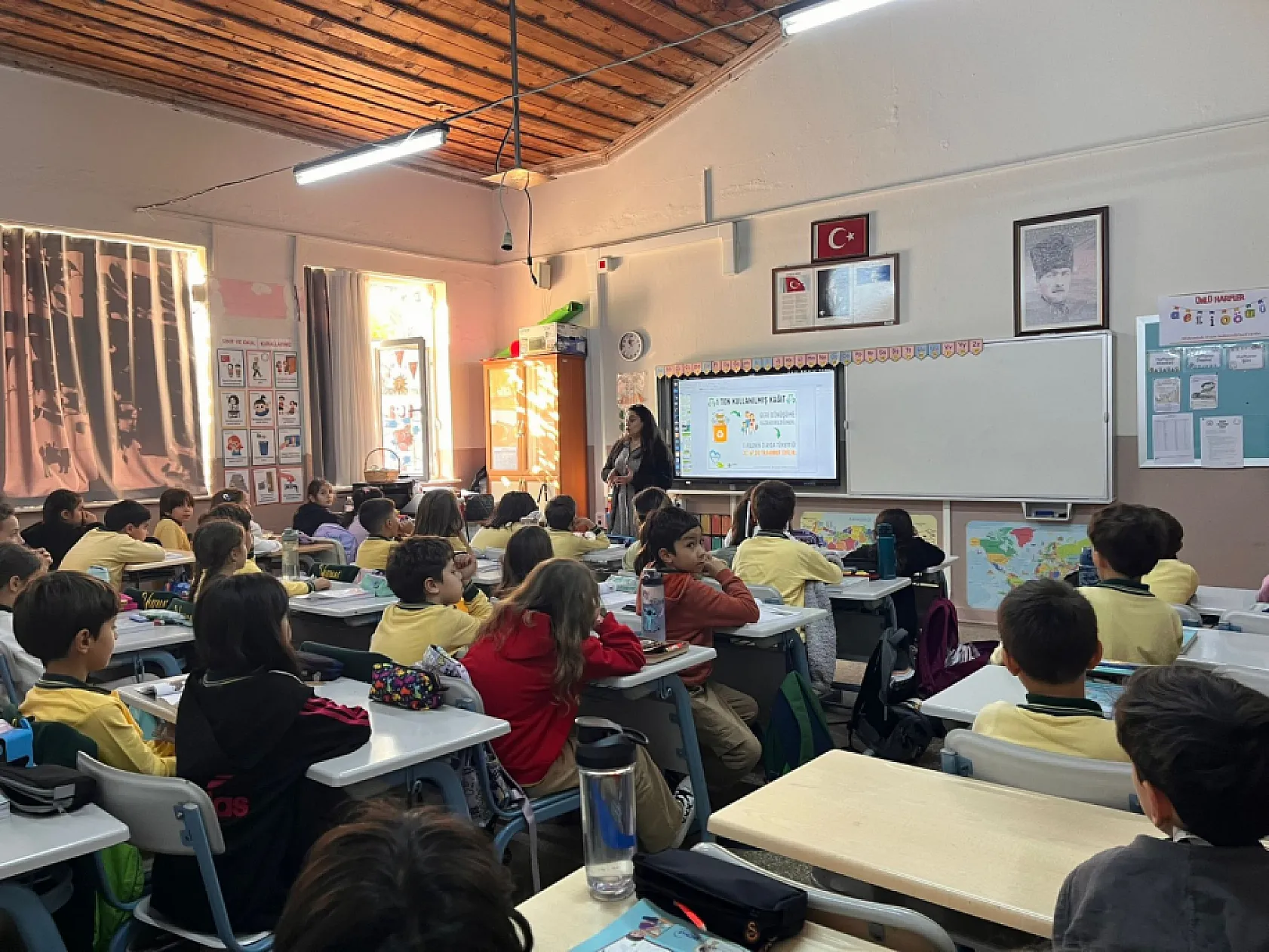 Fethiye'de 'Çevre Koruma ve Geri Dönüşüm' eğitimleri başladı