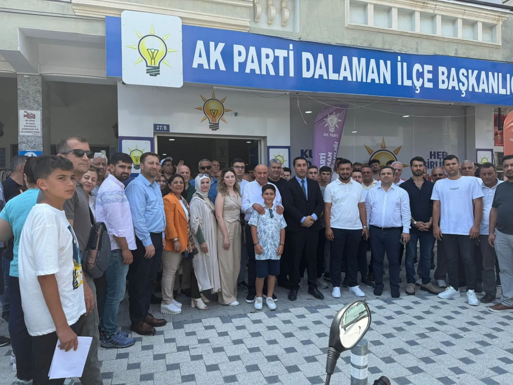 Milletvekili Otgöz 'Adımız Kardeşlik, Soyadımız Türkiye'