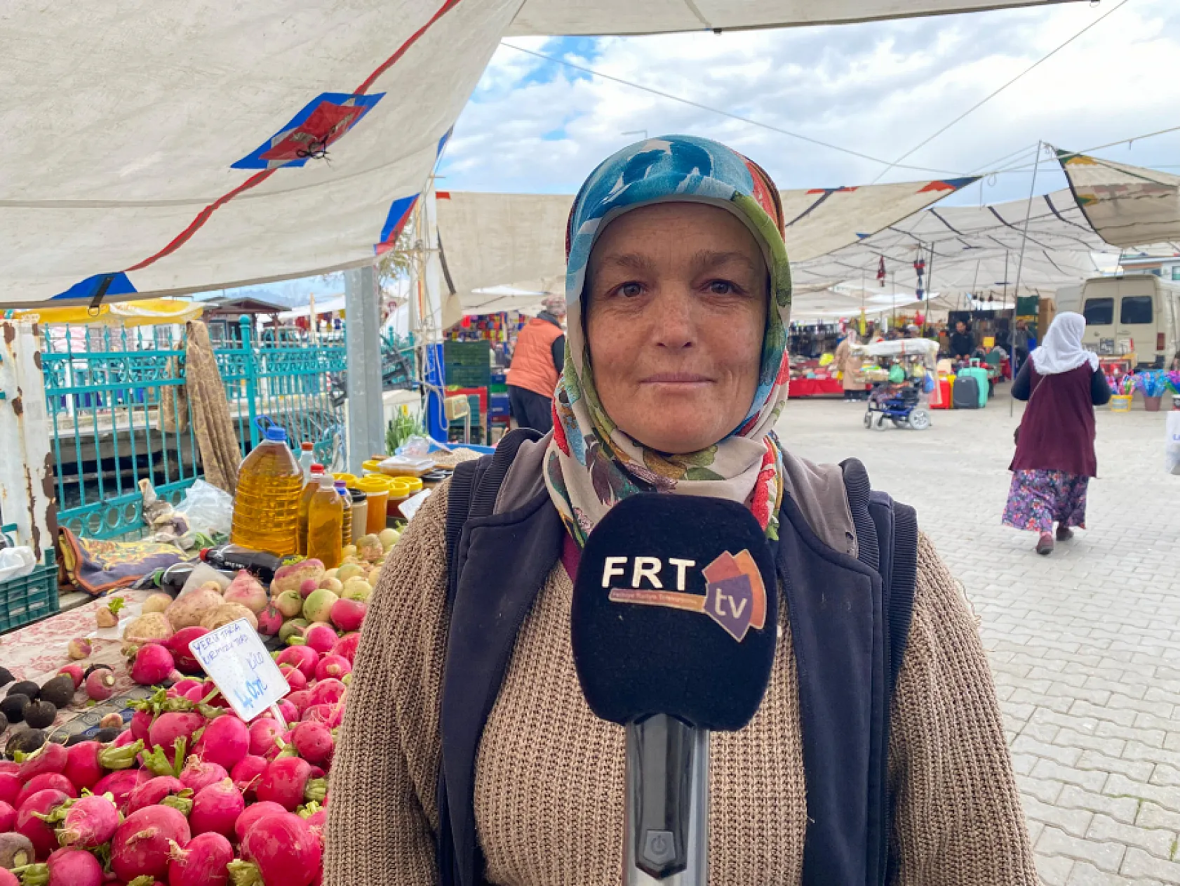 Pazarcı Esnafı Münevver Ünlükaya, Salı Pazarının Durumunu Değerlendirdi