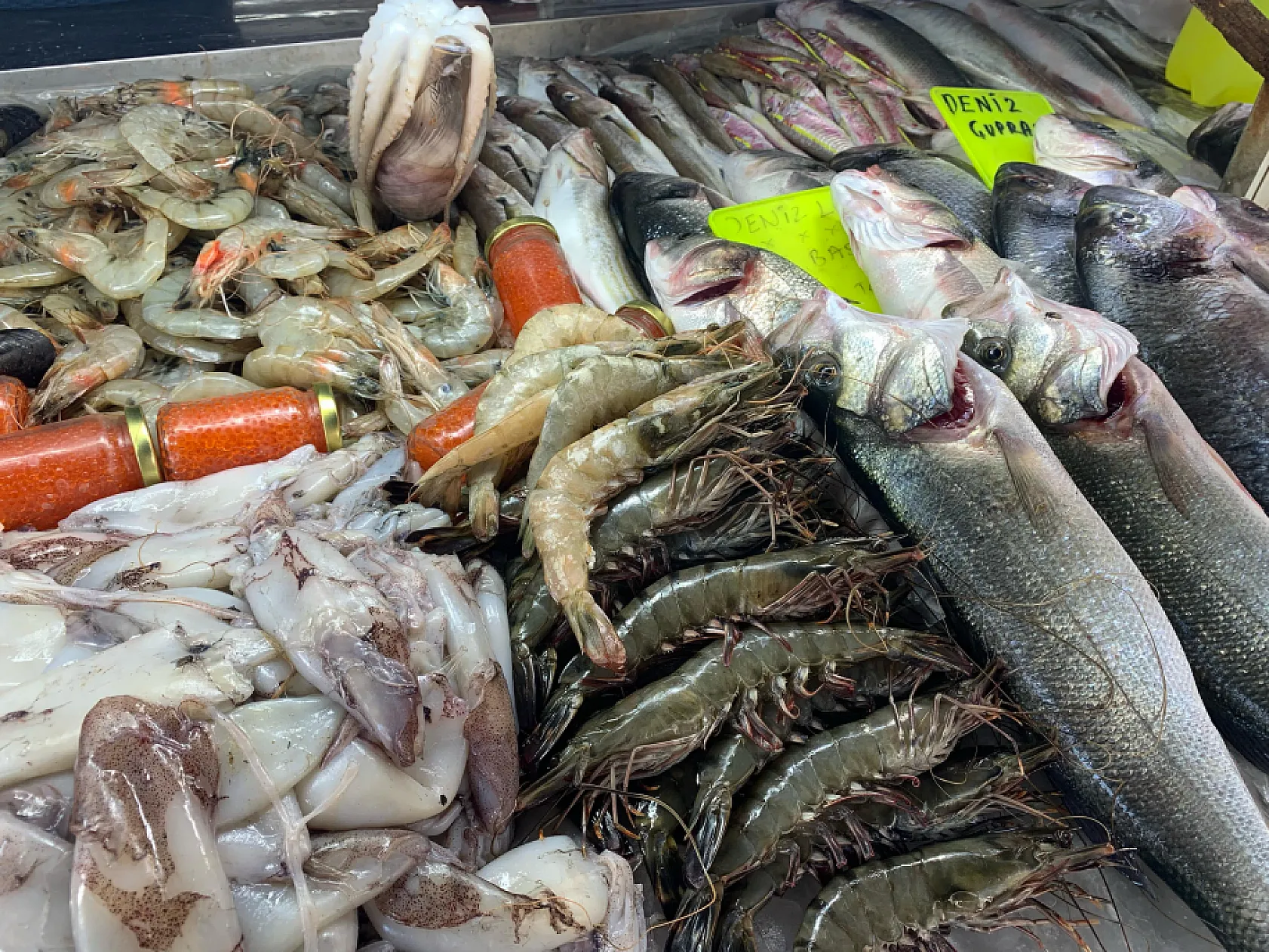 Fethiye'de av yasağı başladı, balık fiyatları yükseldi