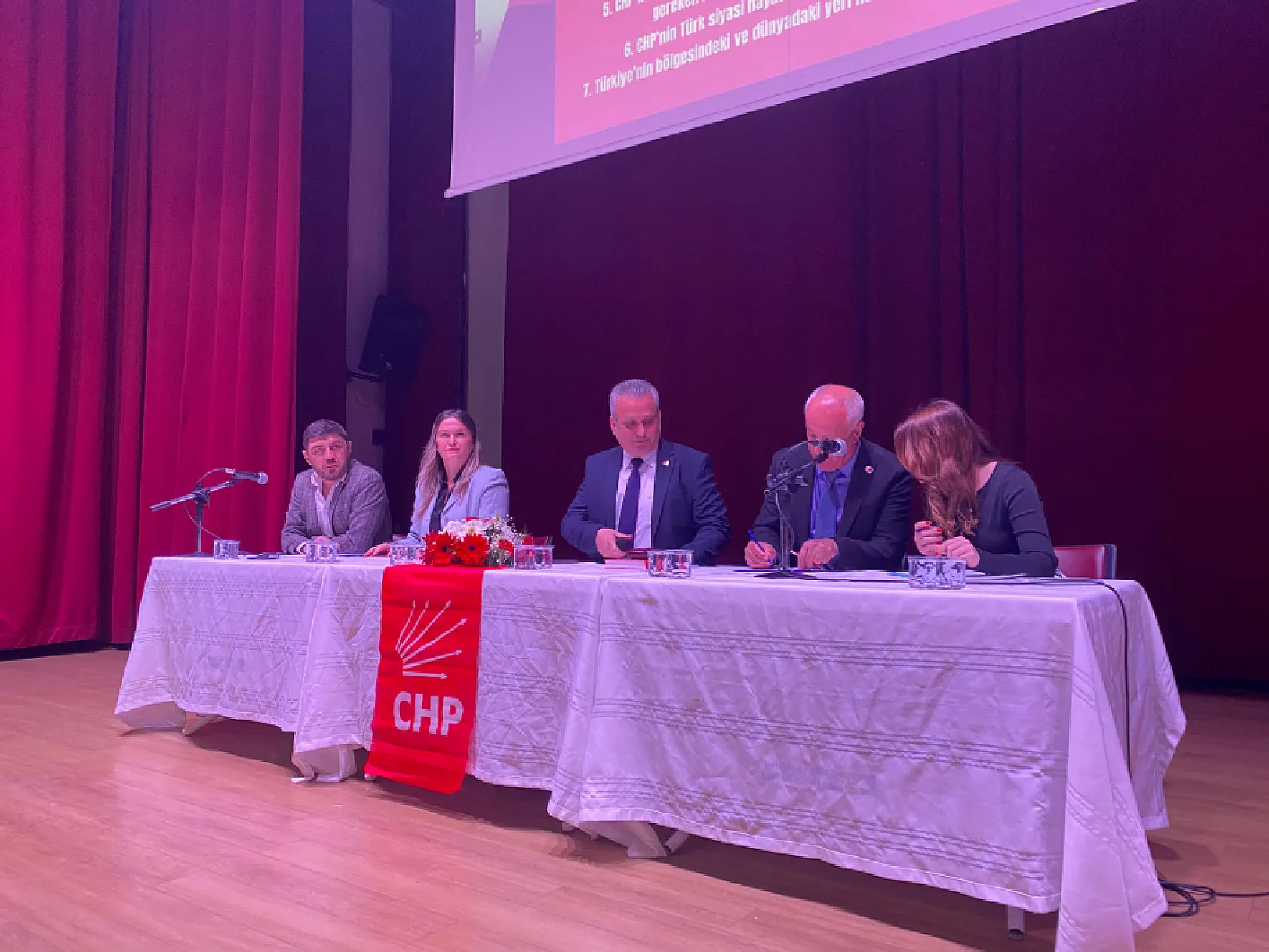 Fethiye'de CHP Danışma Kurulu Toplantısı Yapıldı