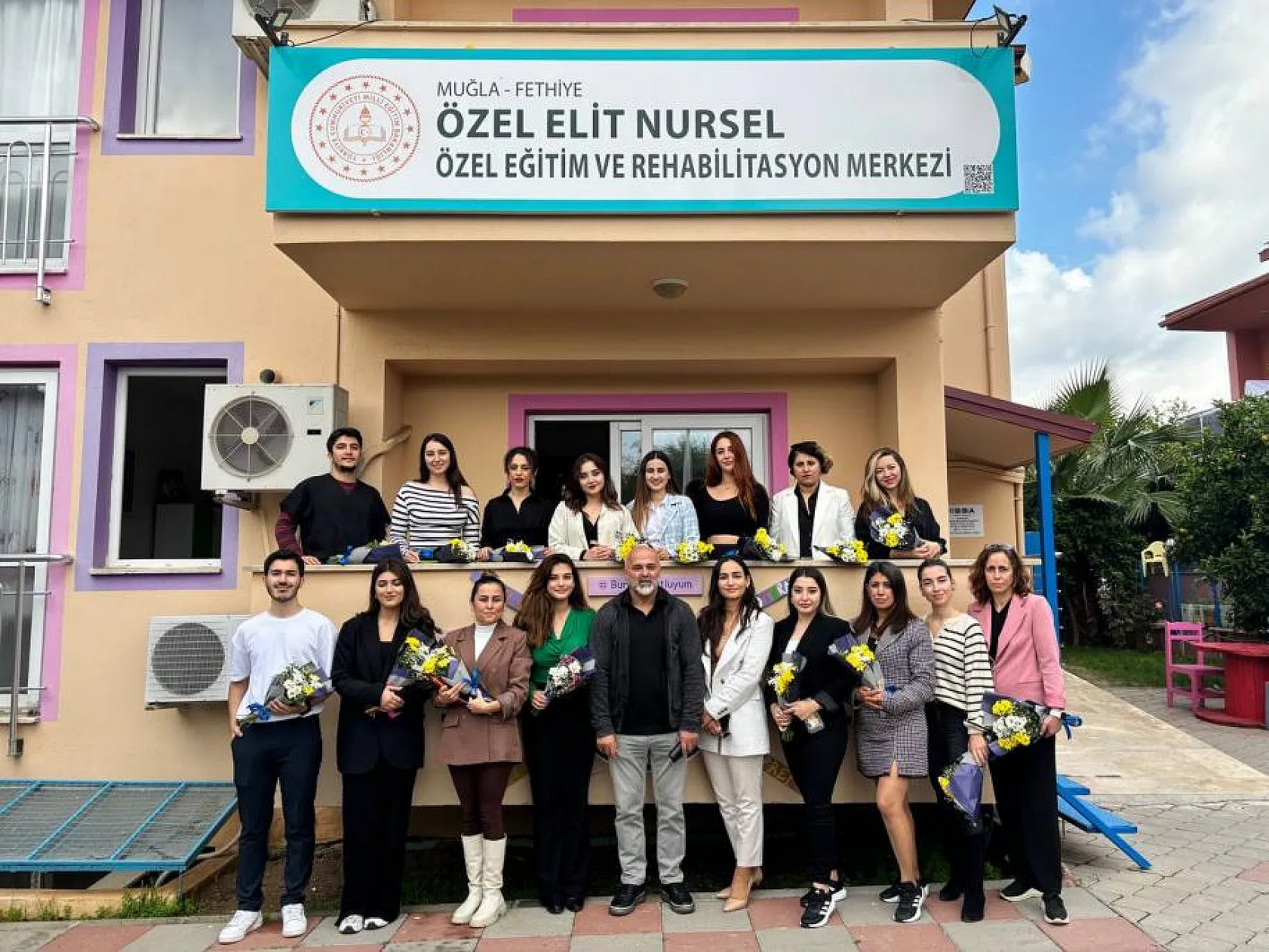 Nursel Özdemir Özel Eğitim ve Rehabilitasyon Merkezi 24 Kasım Öğretmenler Gününü Plaketlerle Taçlandırdı