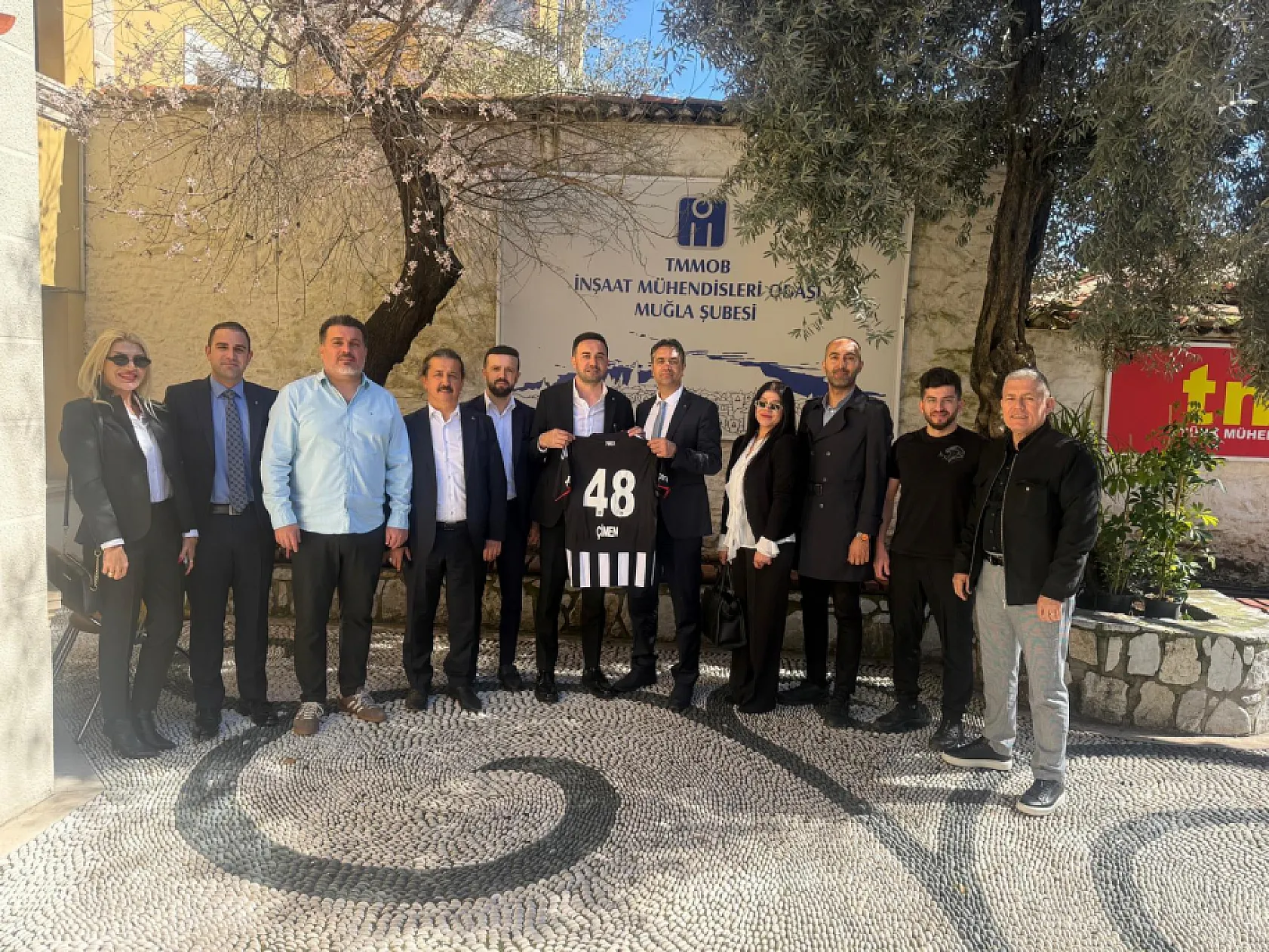 Fethiye Beşiktaş Taraftarlar Derneği Muğla'da bir dizi ziyaret gerçekleştirdi