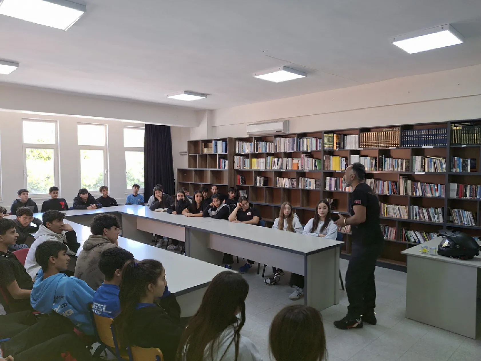 Fethiye'de 'Gençlik 360 Eğitim Programı' ile 2 Bin 500 öğrenciye eğitim