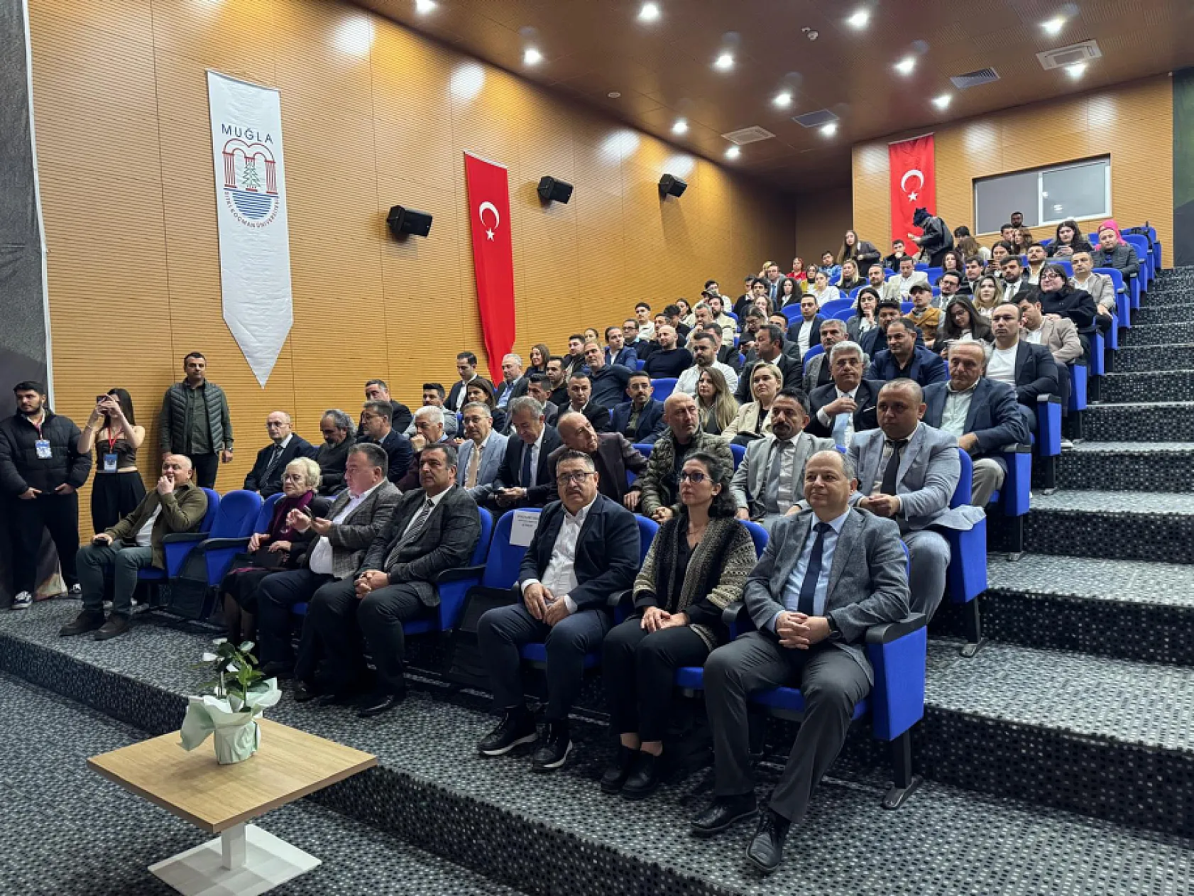 Fethiye'de '8. Kariyer Günleri': Turizmin başarılı ismi öğrencilerle buluştu