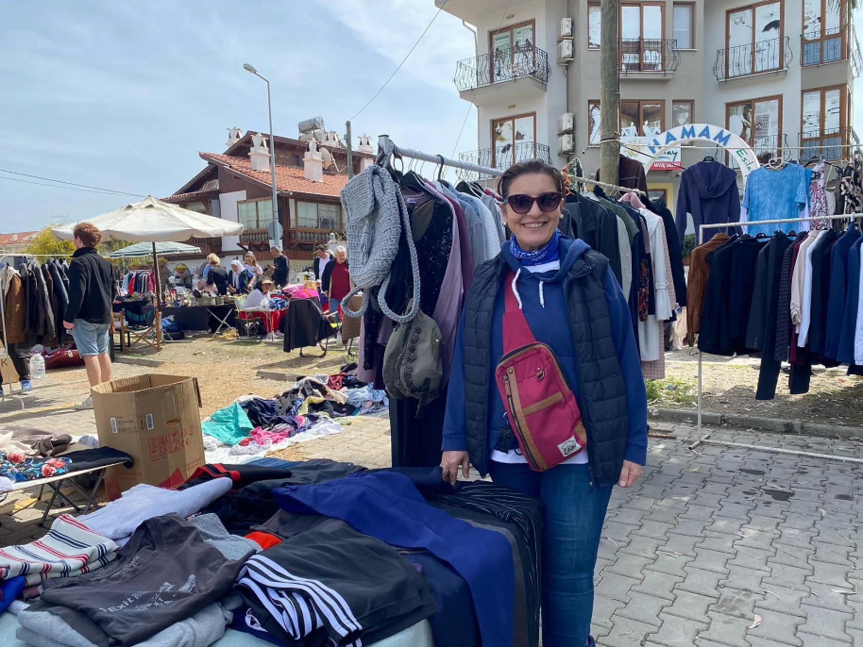 Çalış İkinci El Pazarıyla geri dönüşüme ve sokak hayvanlarına destek
