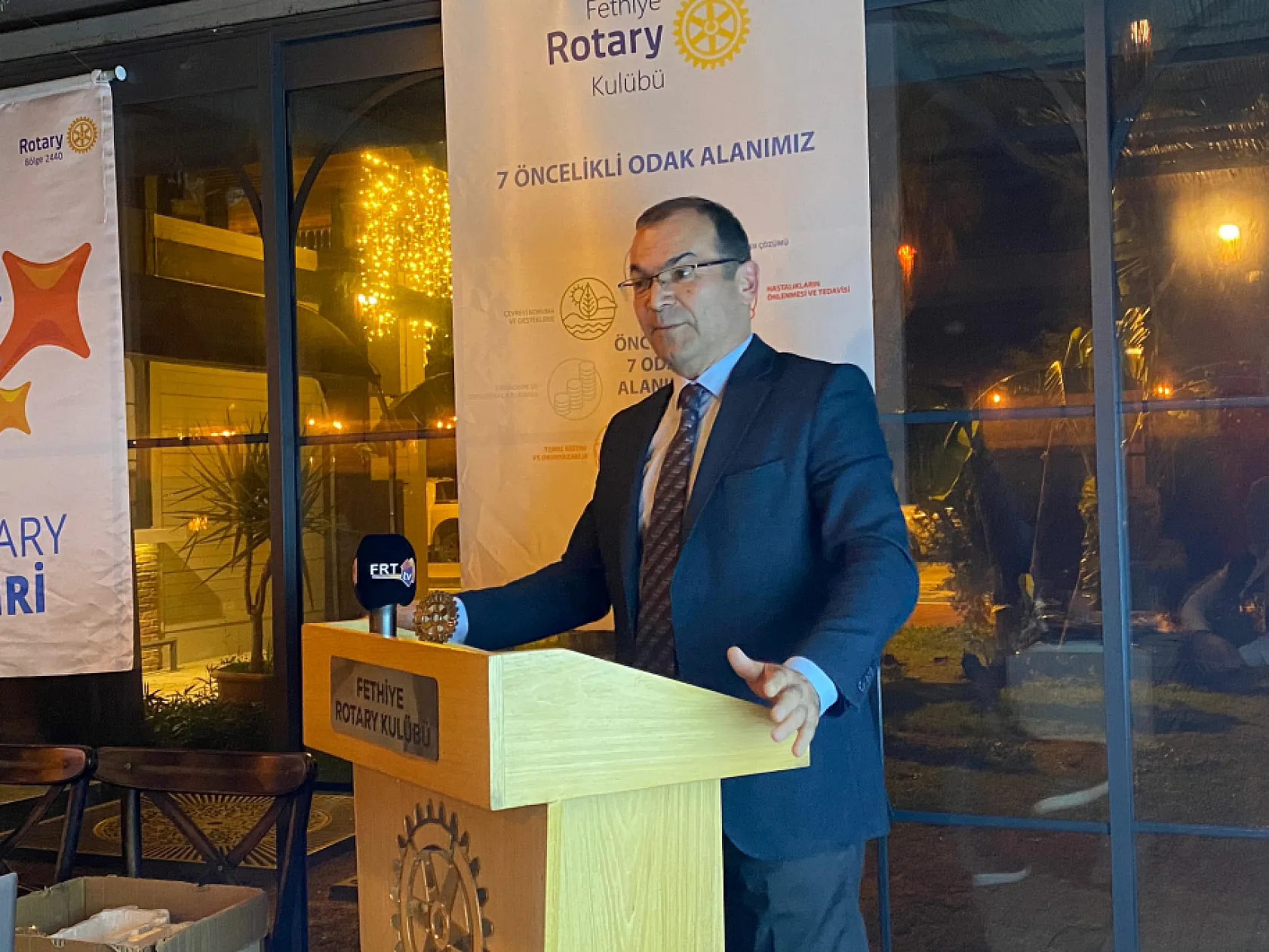 Fethiye Rotary Kulübü Toplantısı'nda Emlakçılar Derneği Başkanı Serdar Oğuz Konuşma Yaptı