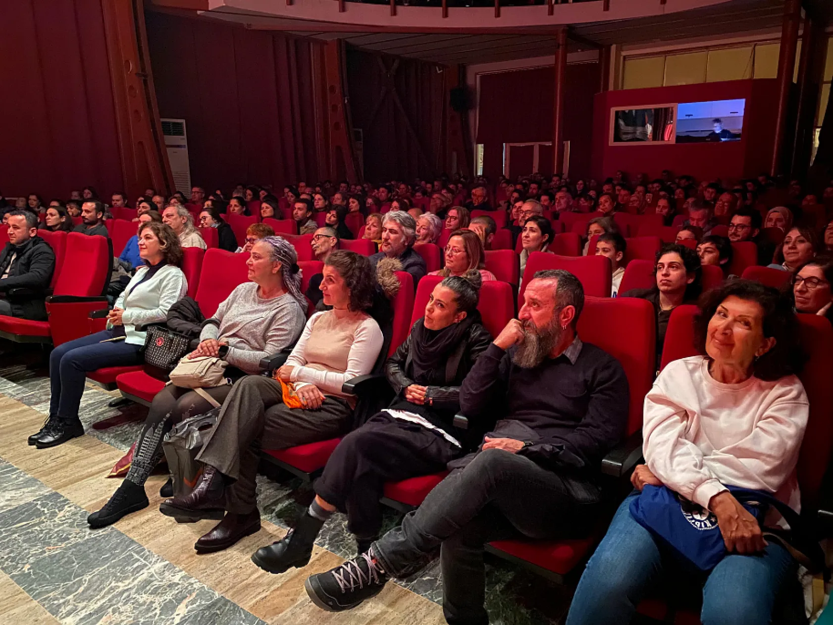 Fethiye'de Cambazın Cenazesi Oyunu Beğeni Topladı