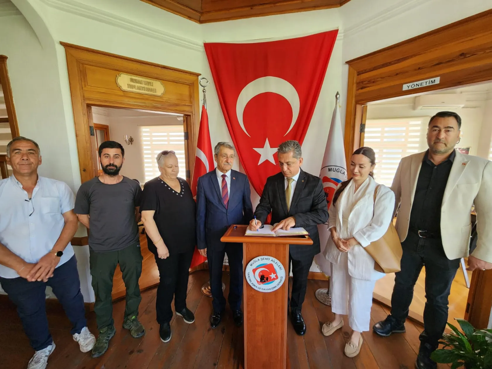 AK Parti İl Başkanı Laçin'den Şehit Ailelerine Ziyaret