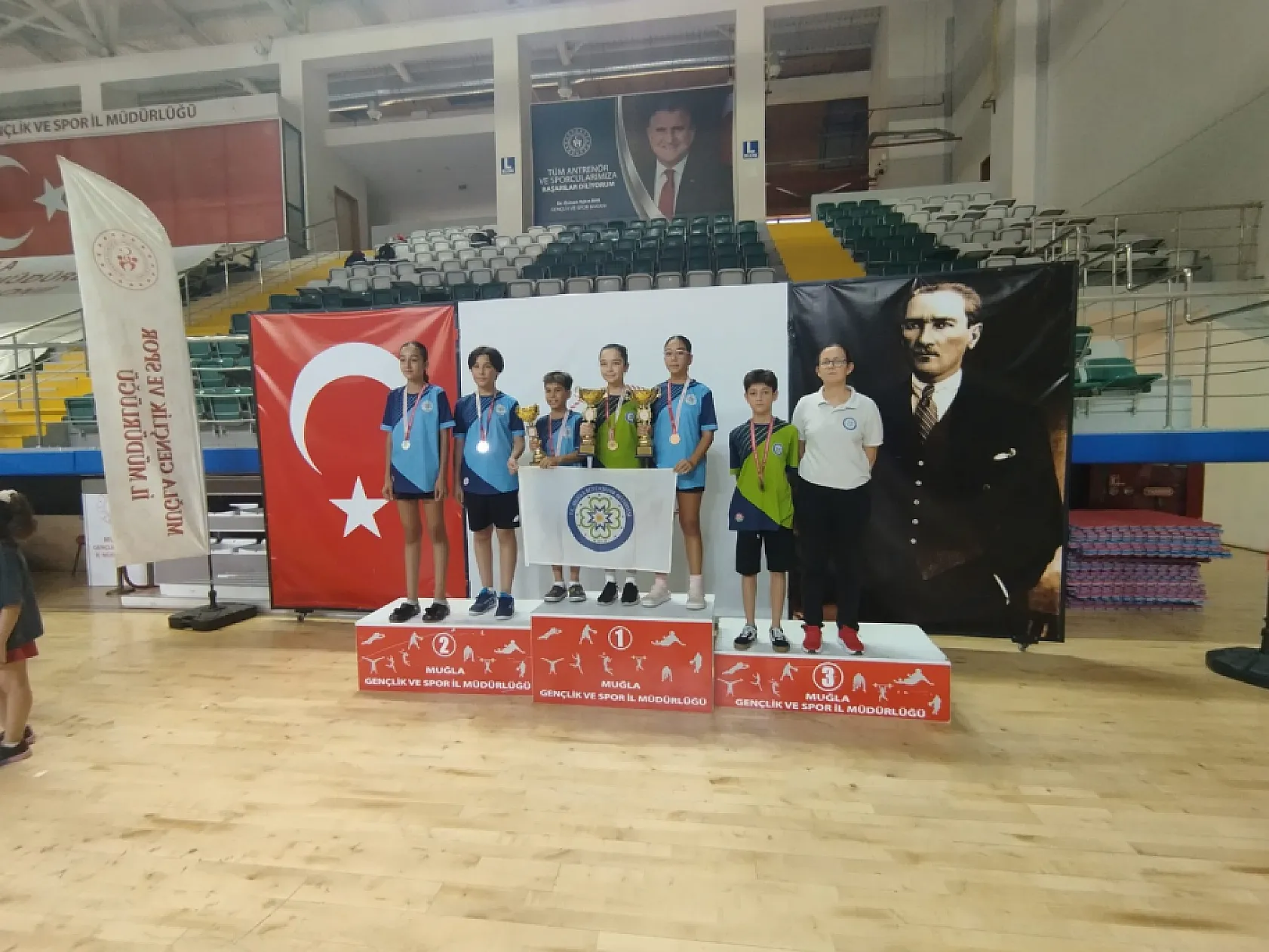 Büyükşehir Sporcularının Raketleri Zirvede