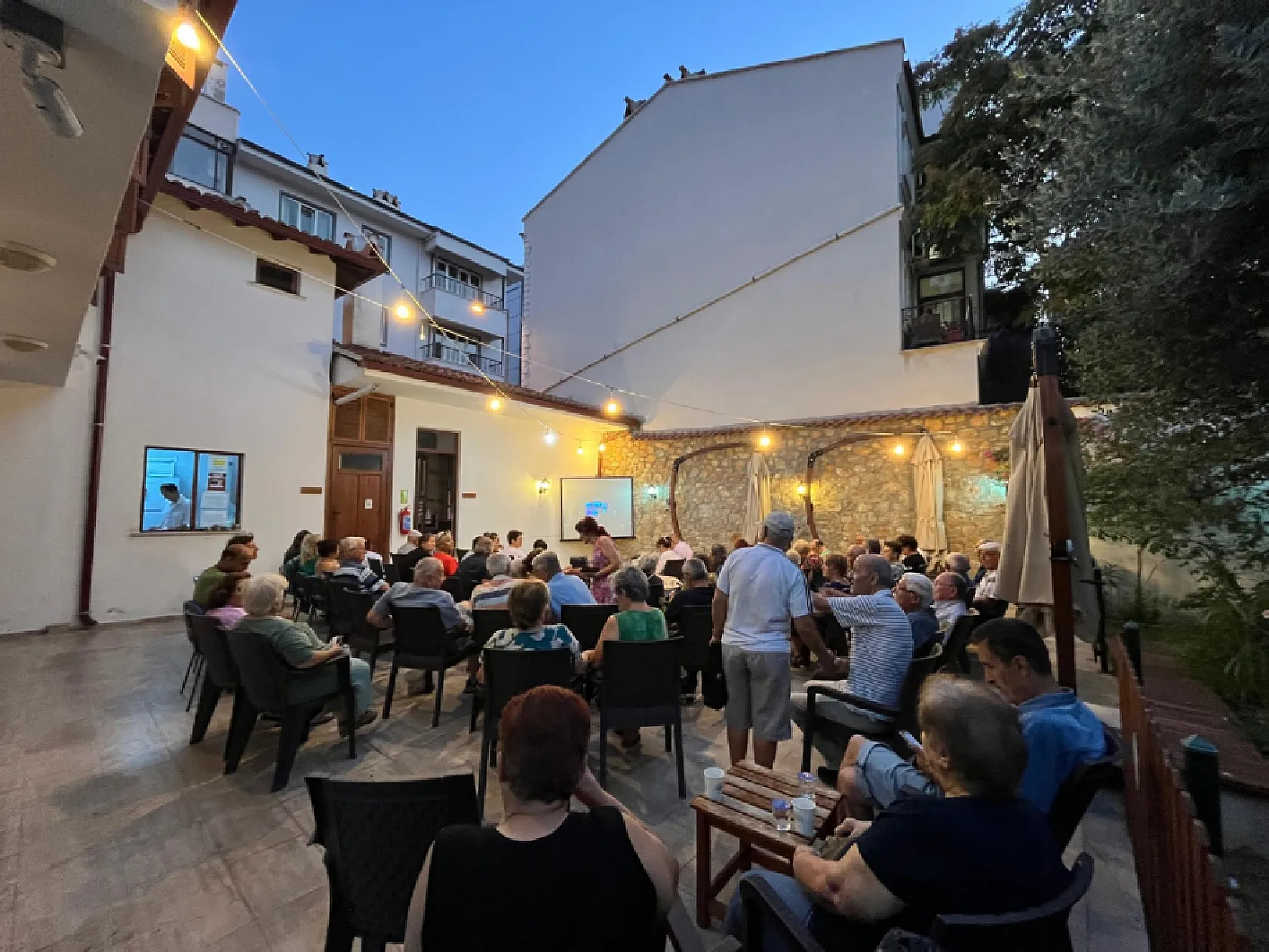 100 Yaş Evi Üyeleri Yazlık Sinema Günleri'nde Buluştu