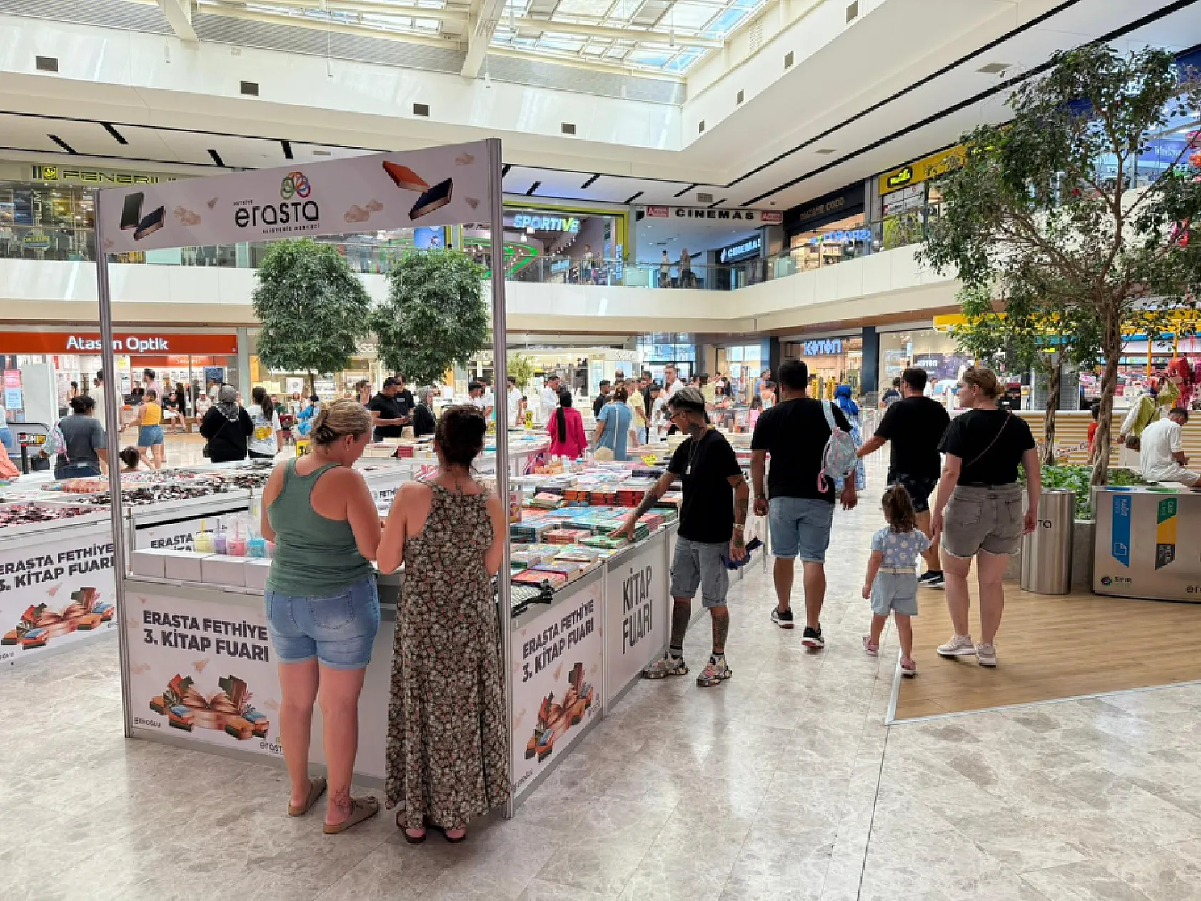 Fethiye'de 3. Kitap Fuarı ilgi görüyor