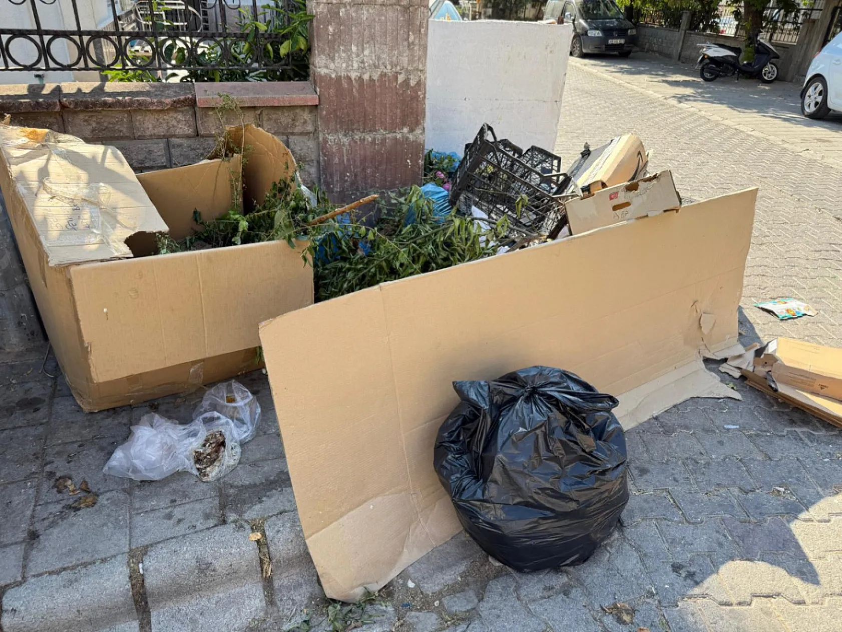Fethiye'de Duyarsız Vatandaşlar Çevreyi Kirletmeye Devam Ediyor
