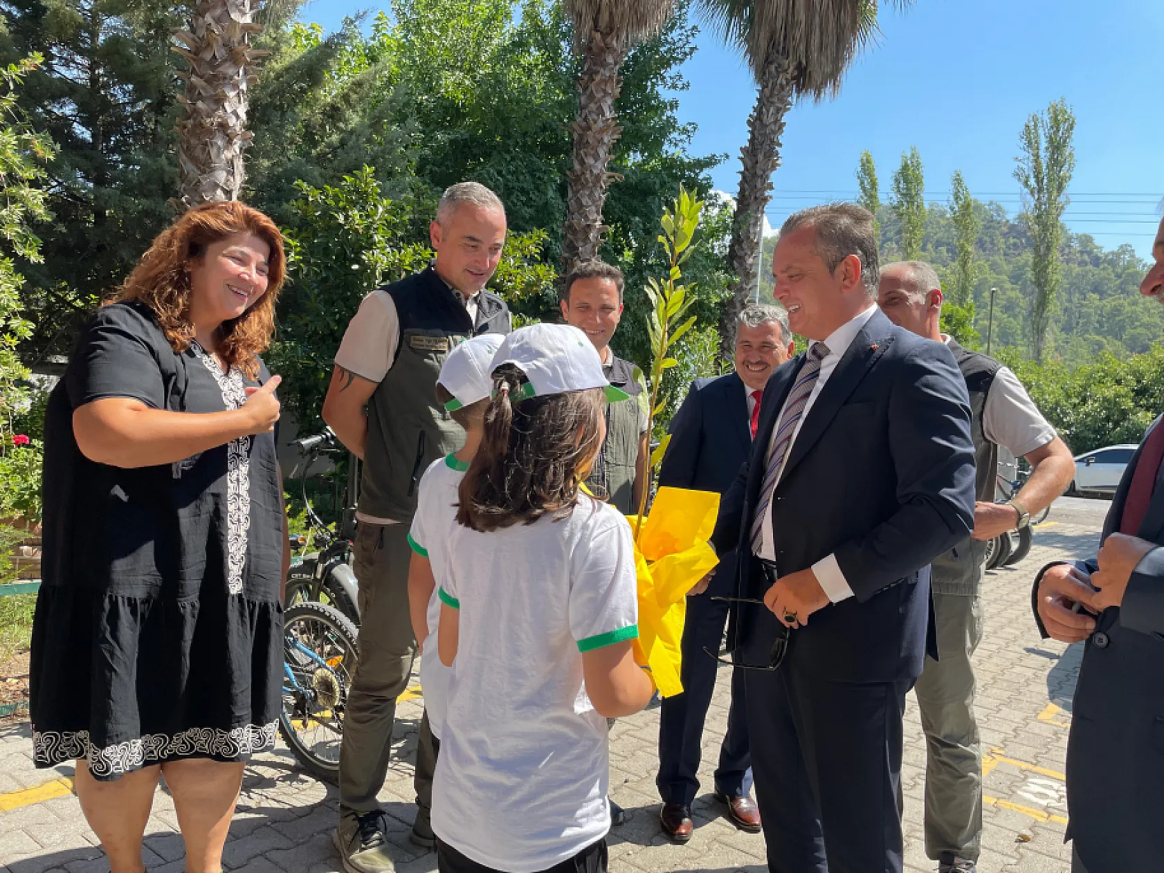 Fethiye'de Öğrencilerle Fidan Dikimi Etkinliği Düzenlendi