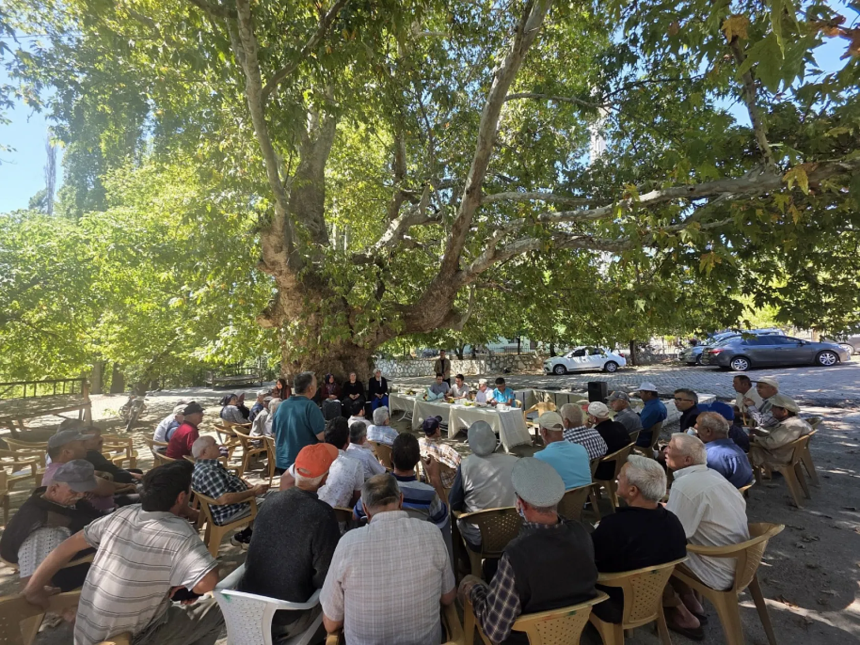 Kaymakam Dilekli, Yayla Kınık Mahallesi'ni ziyaret etti