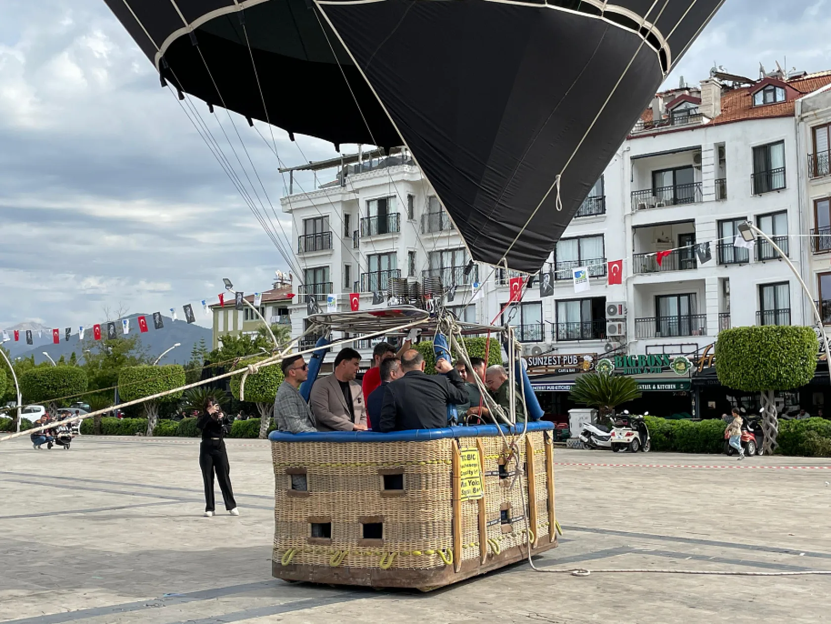 Fethiye'de 25. Hava Oyunları Festivali başladı: 'Dolu dolu bir festival yaşıyoruz'