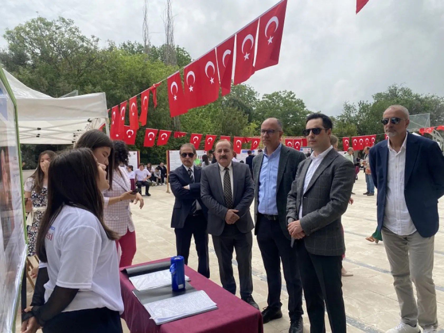 Yerel Değerlerin Işığında Bilimsel Adımlar: Hüseyin Ercan Anadolu Lisesi TÜBİTAK Bilim Fuarı