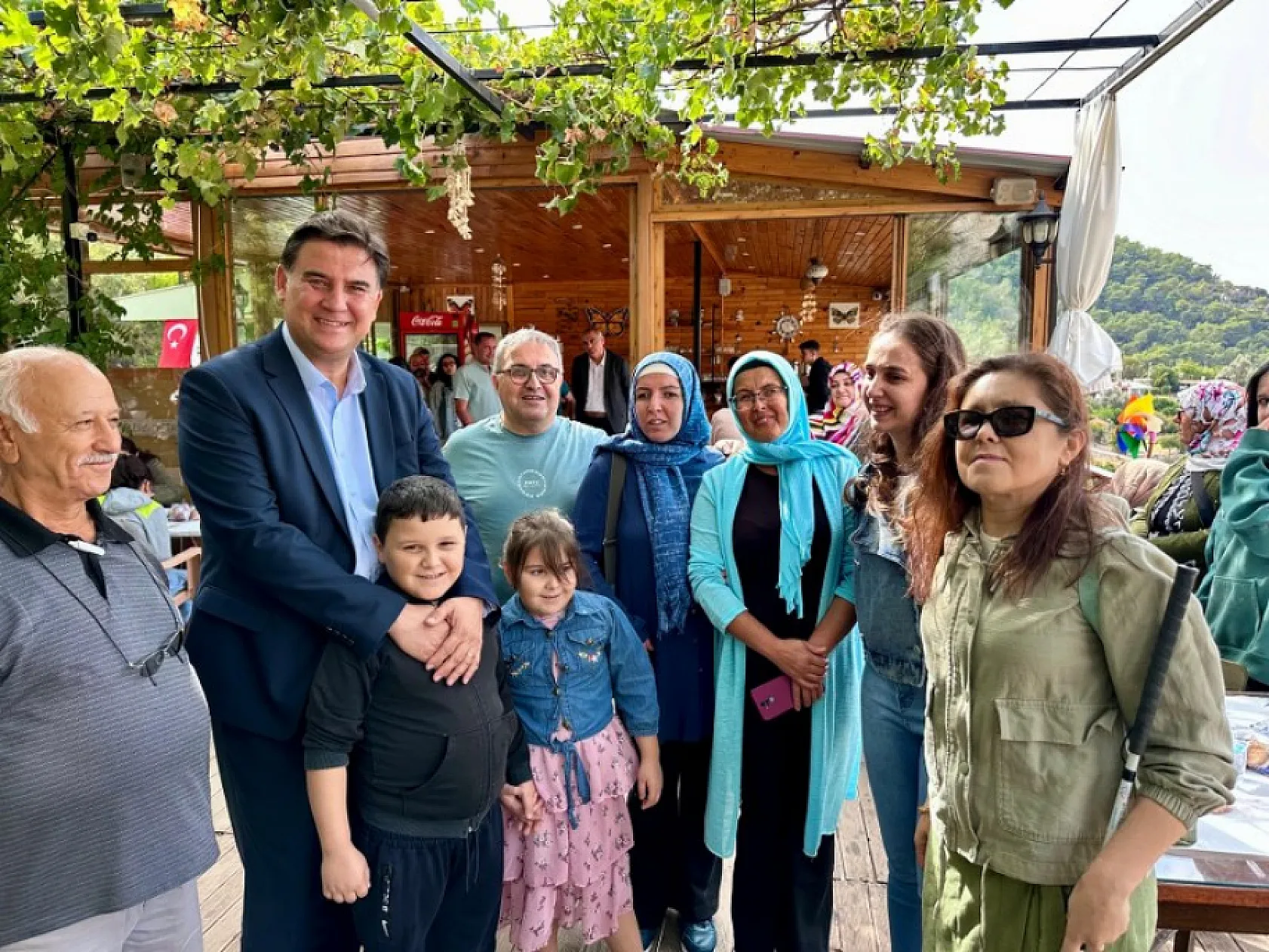 Başkan Karaca, Zihinsel Engellilerle Kahvaltıda Buluştu