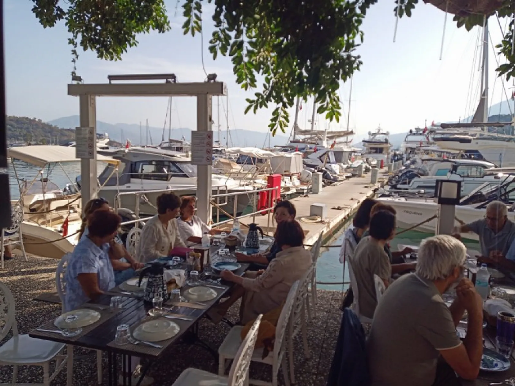 Fethiye Fotoğraf ve Sinema Sanatı Derneği üyeleri kahvaltıda buluştu