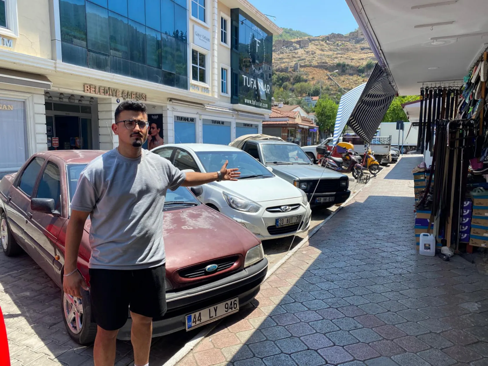 Fethiye'de Kavurucu Sıcaklar Esnafı Vurdu: Gündüz Saatlerinde İşler Durağanlaştı