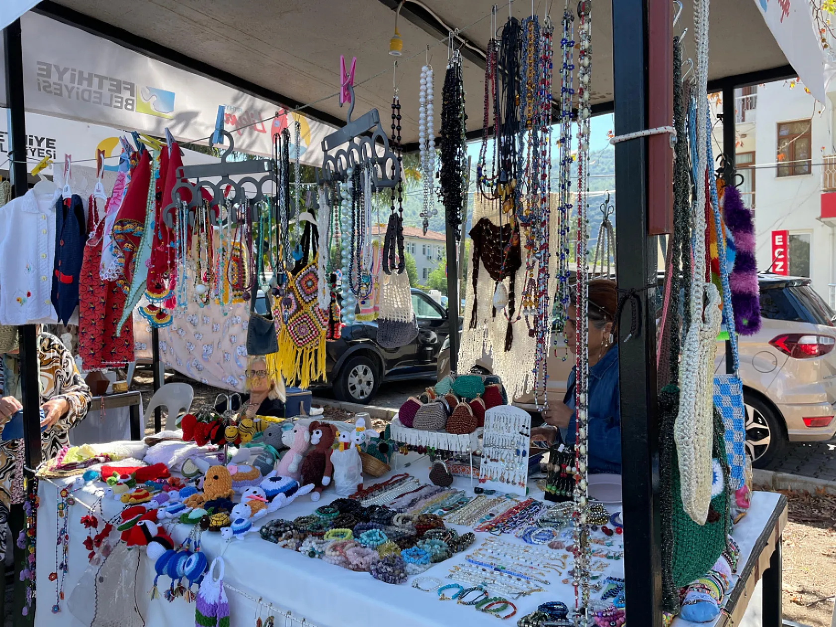 Fethiye'de Likya Kadın Kooperatifi stantlarına yoğun ilgi