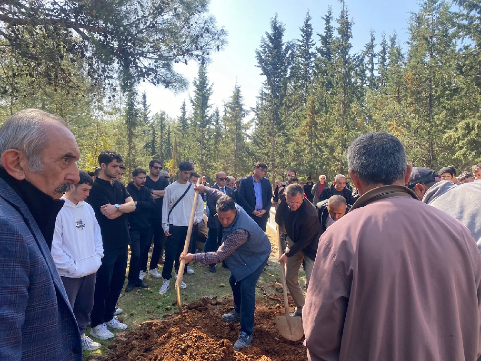 Fethiye'de trafik kazasında hayatını kaybeden 20 yaşındaki genç toprağa verildi