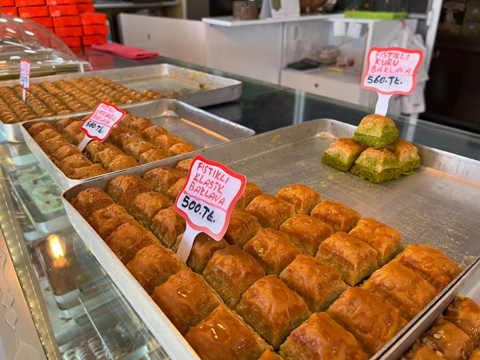 Fethiye'de tatlı fiyatları ne kadar oldu? Fethiyeliler ramazanda tatlı yiyebiliyor mu?