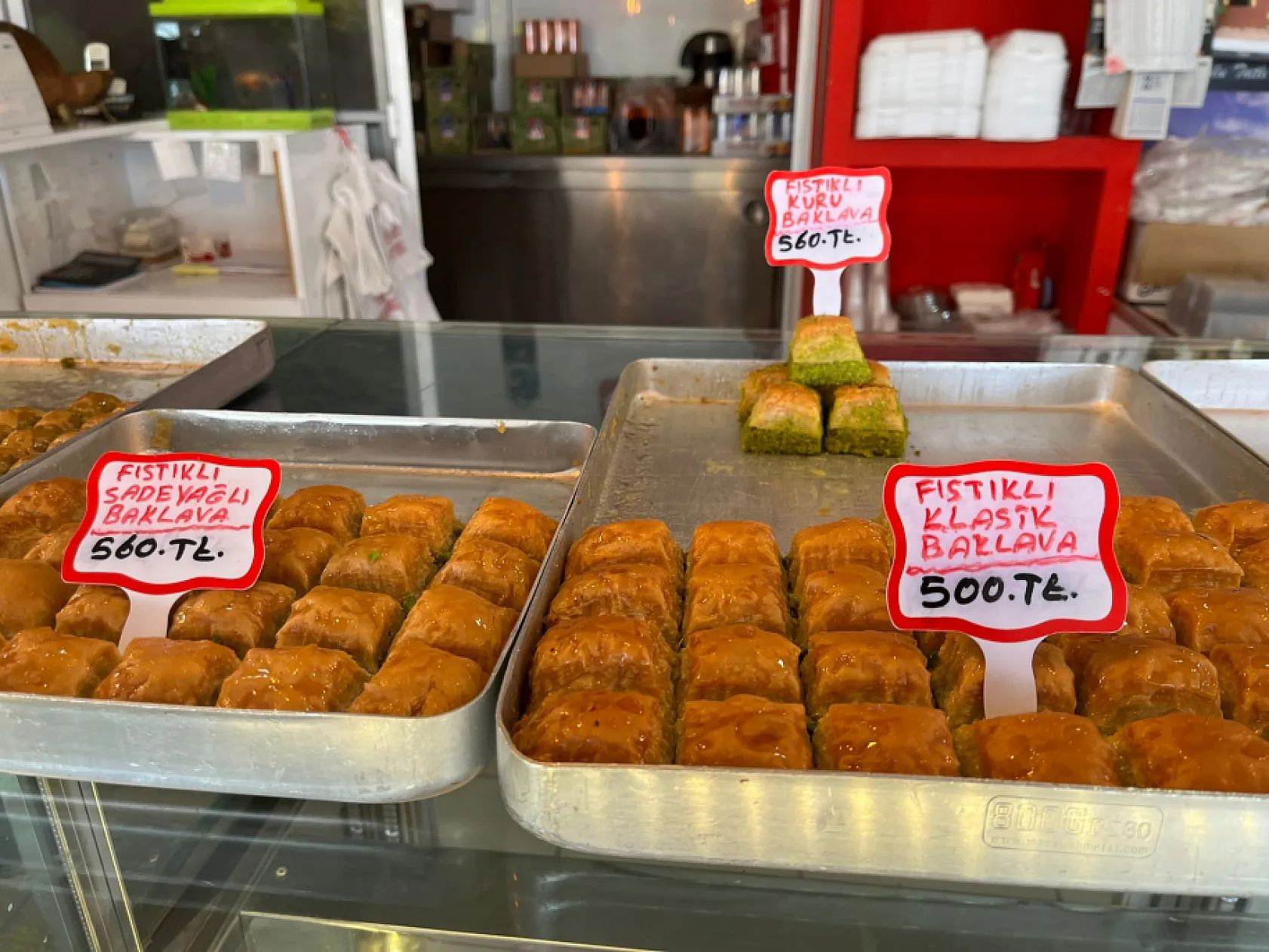 Fethiye'de tatlı fiyatları ne kadar oldu? Fethiyeliler ramazanda tatlı yiyebiliyor mu?