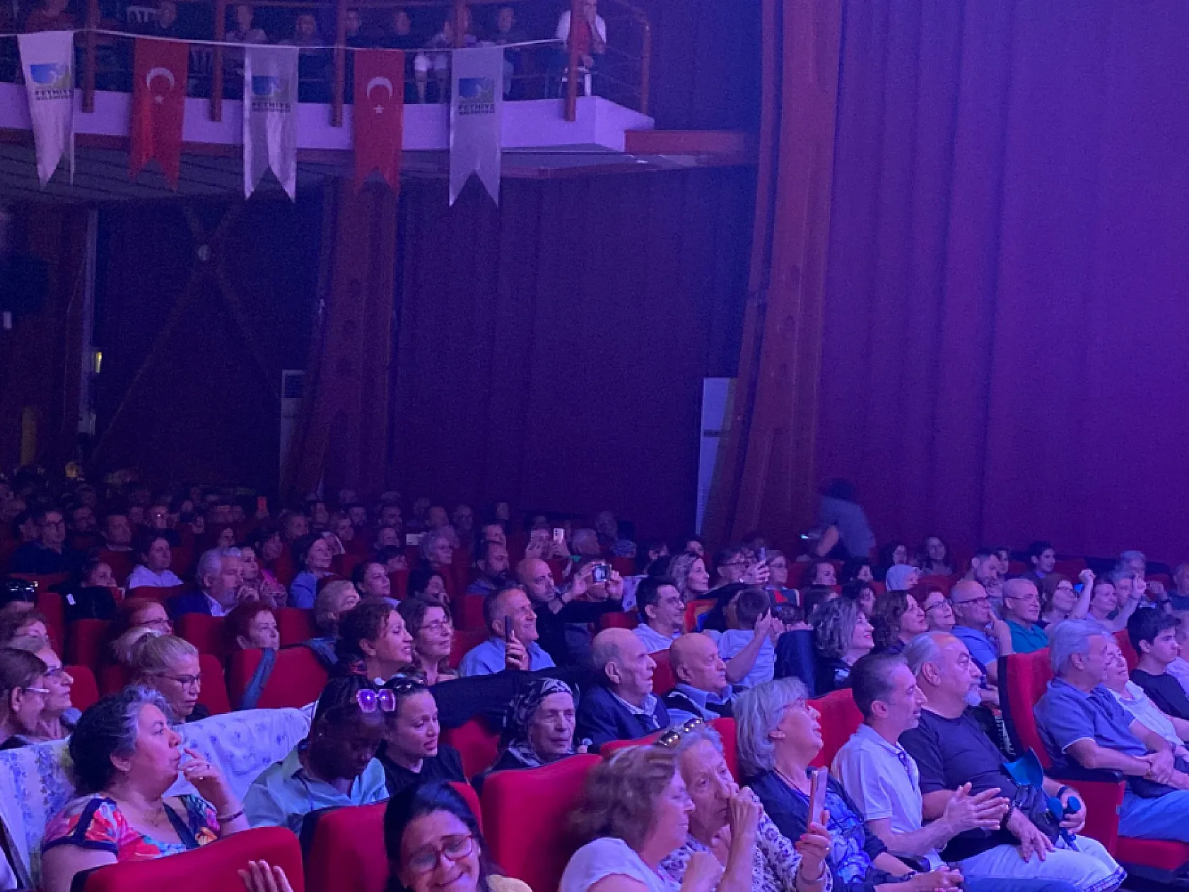 Fethiye'de Türk Halk Müziği korosundan 'Bahar Konseri'