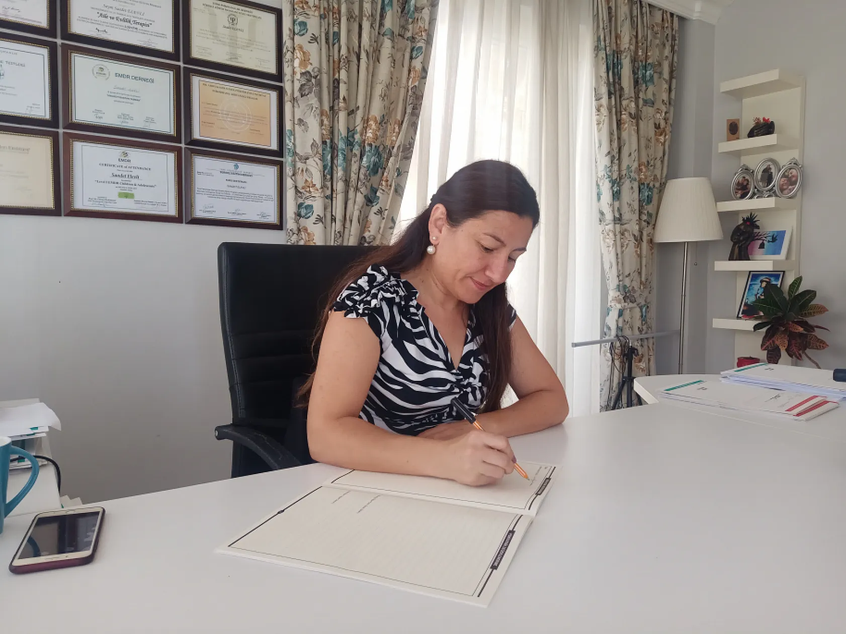 Fethiye'de Uzman Psikolog Dr. Saadet Elevli'den Dünya Ruh Sağlığı Günü'nde Önemli Mesajlar