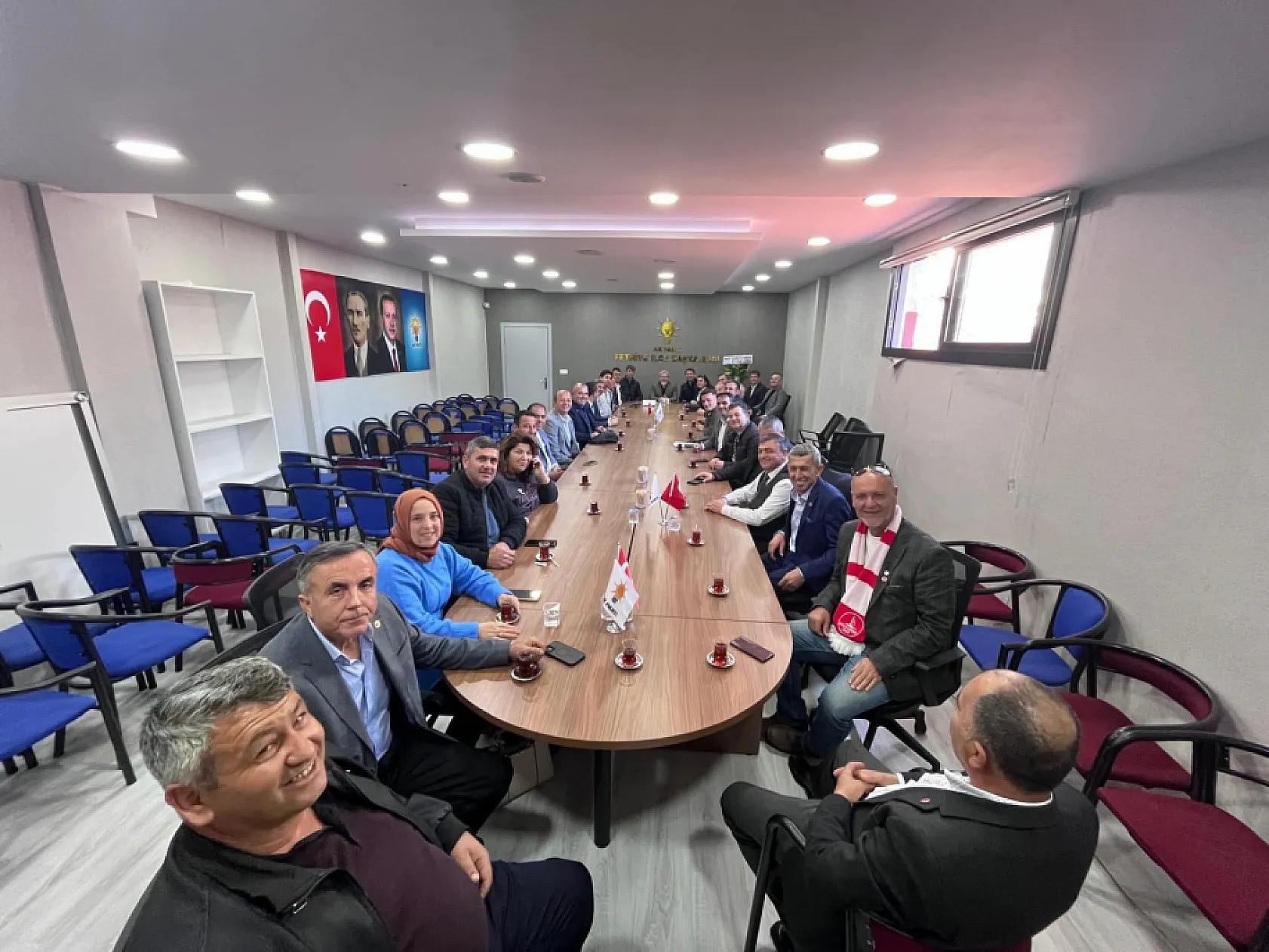 Muhtarlardan AK Parti Fethiye İlçe Başkanı Sarıhan'a  Ziyaret