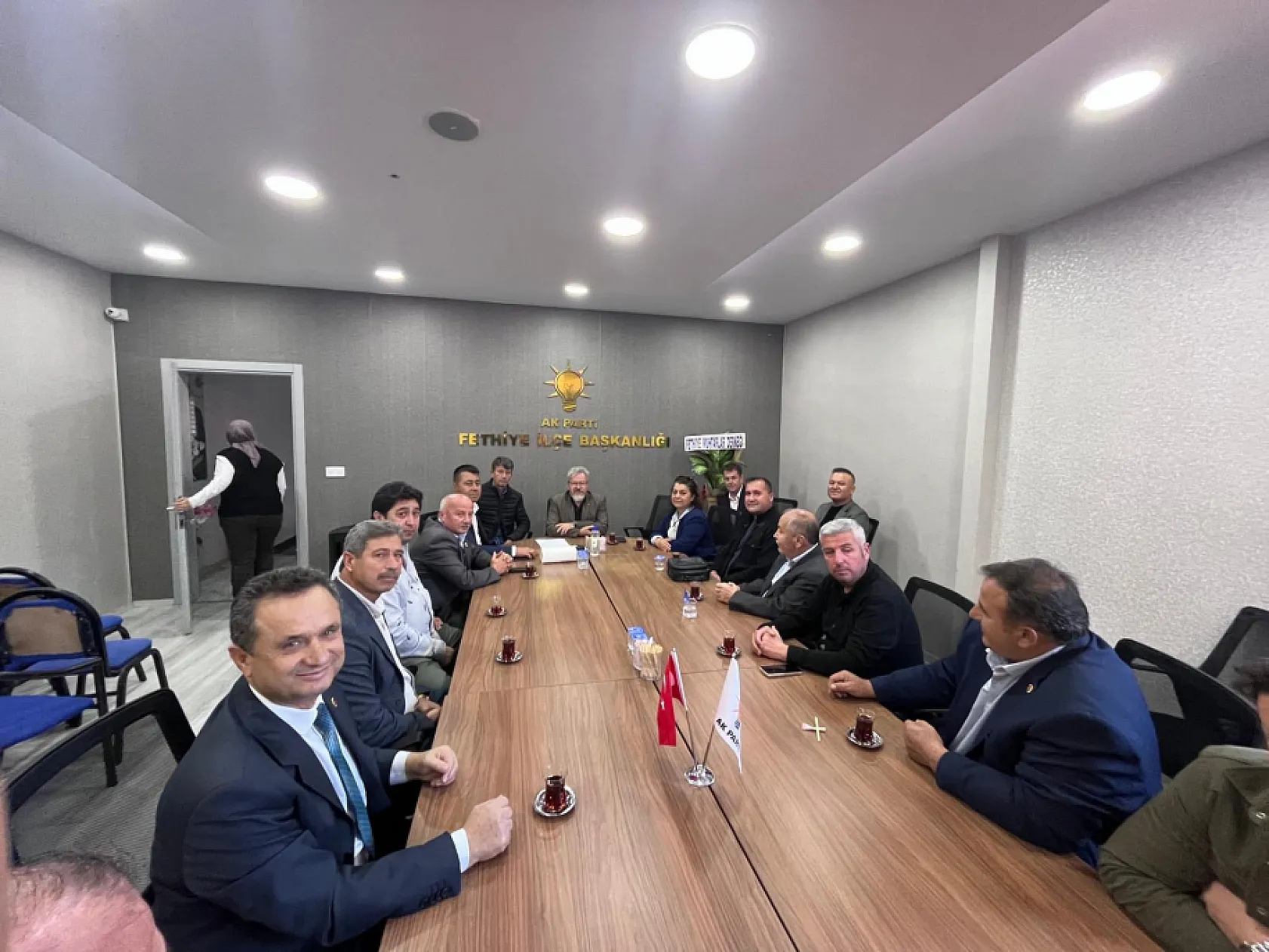 Muhtarlardan AK Parti Fethiye İlçe Başkanı Sarıhan'a  Ziyaret