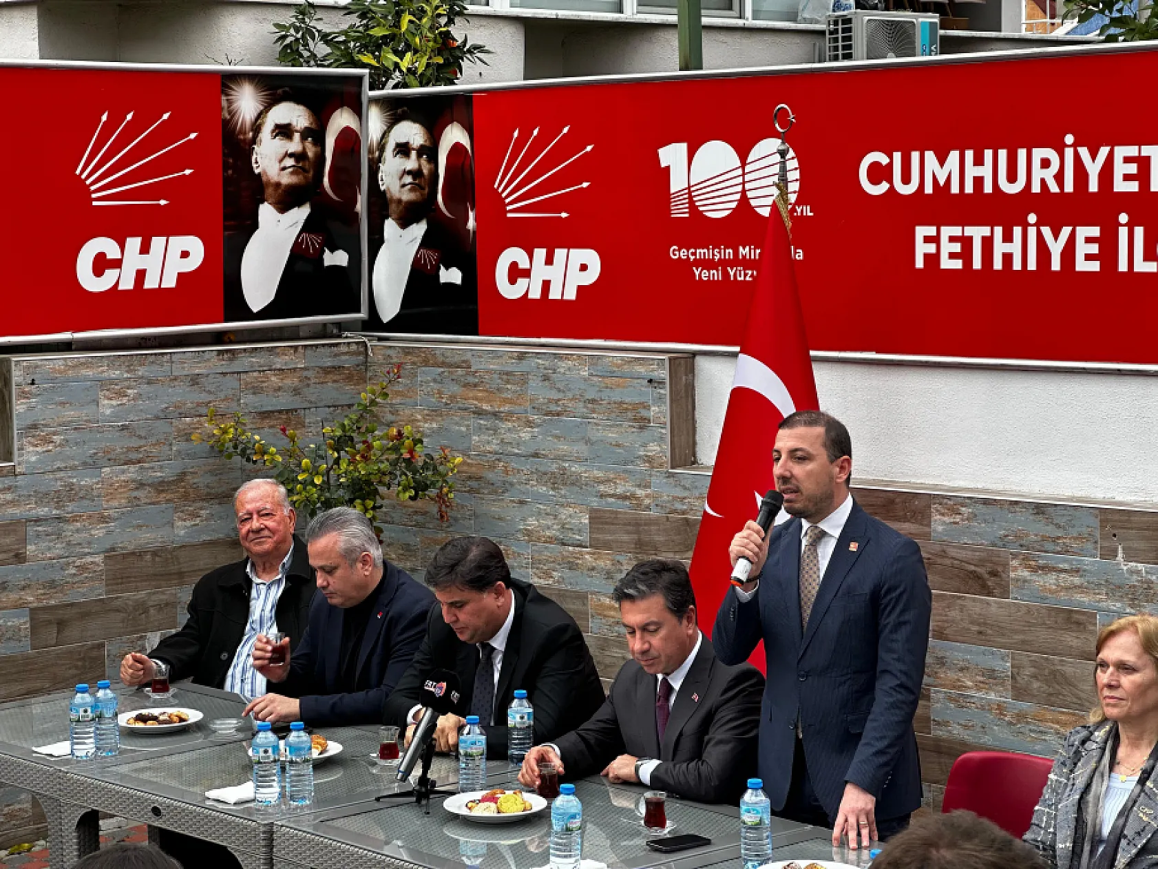 Ahmet Aras'tan CHP Fethiye İlçe Başkanlığına Ziyaret