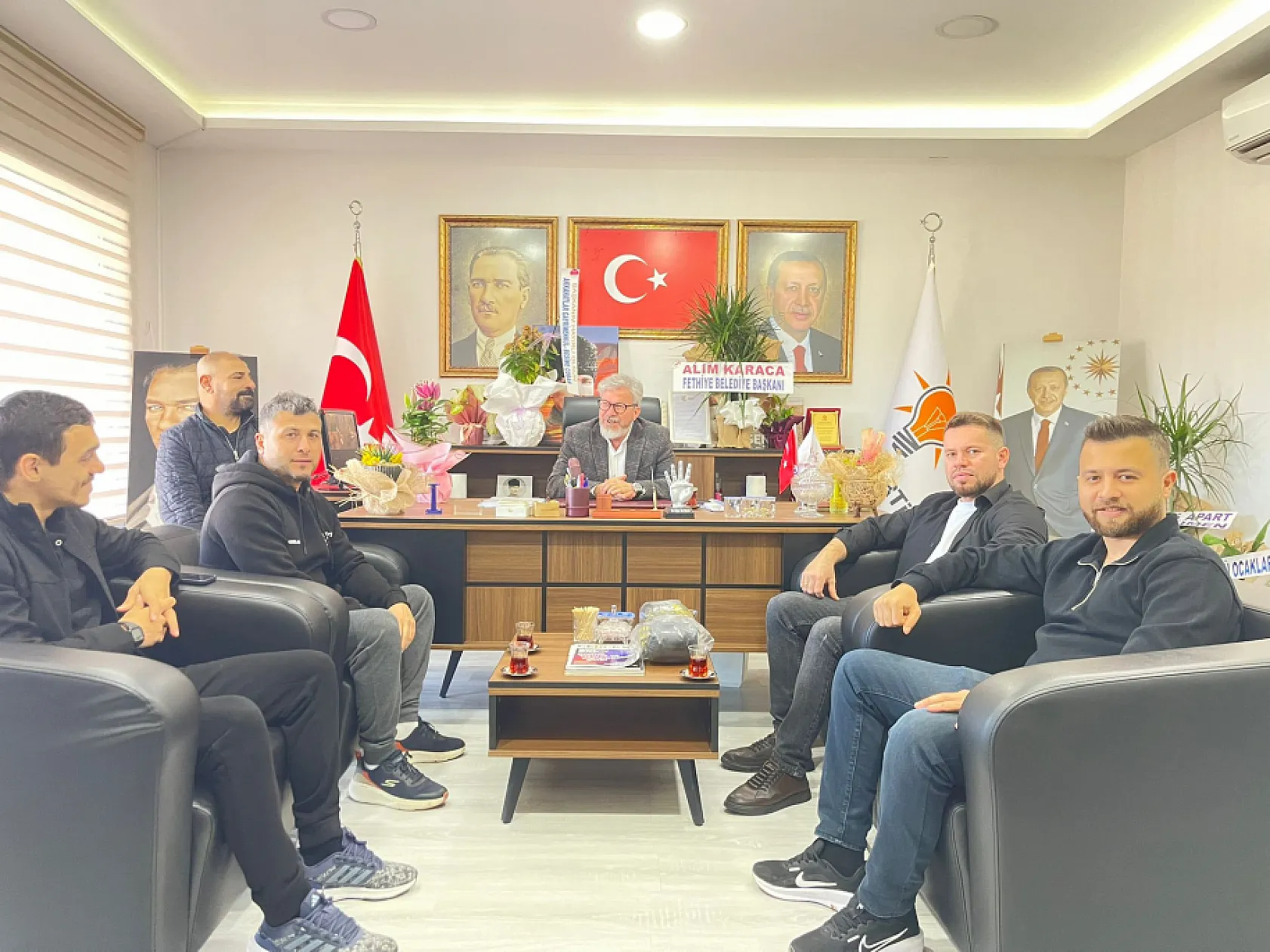 AK Parti Fethiye İlçe Başkanı Sarıhan'a boks camiasından anlamlı ziyaret