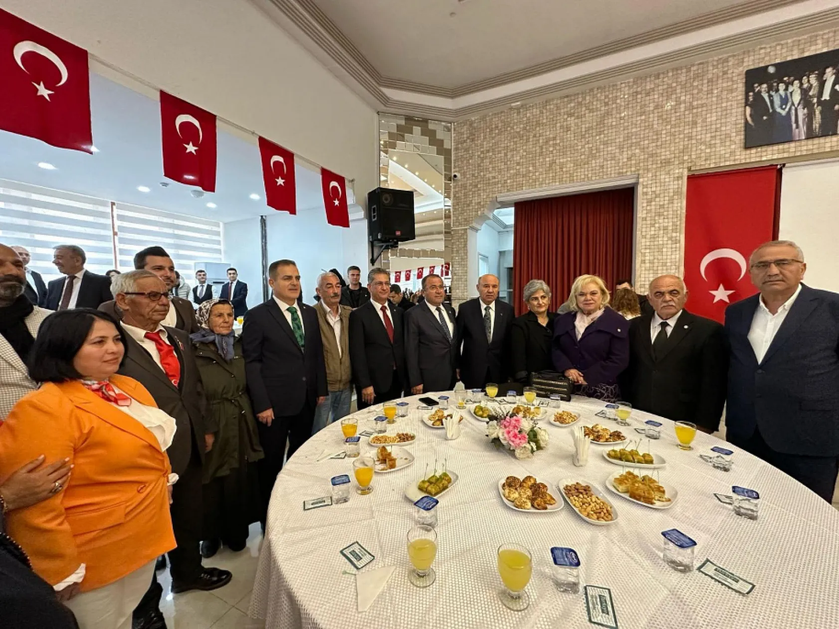 Milletvekili Yakup Otgöz:   Bize Oy Veren Vermeyen Ayrımı Yapmıyoruz