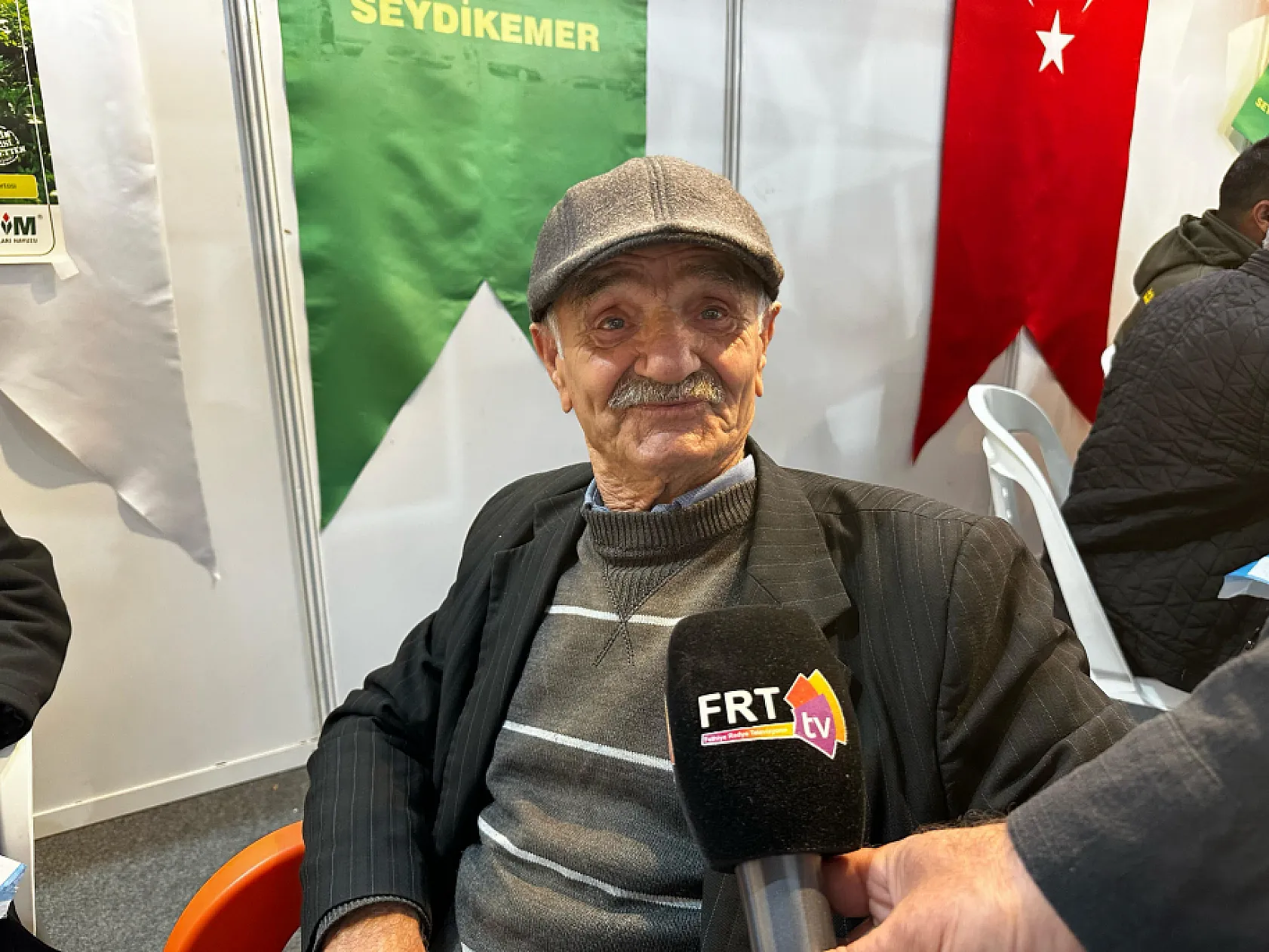 Şehir dışından Seydikemer'deki fuara geldiler, çarpıcı açıklamalarda bulundular