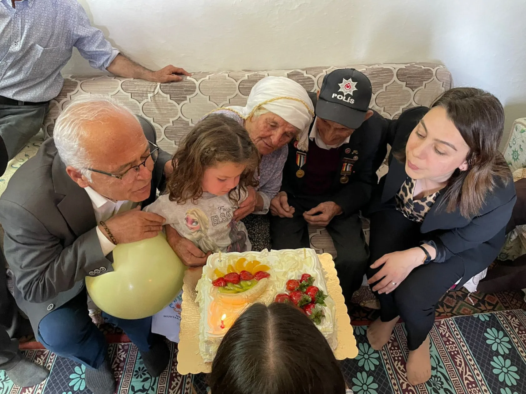 Başkan Aras'tan 95 Yaşındaki Kore Gazisine Doğum Günü Sürprizi