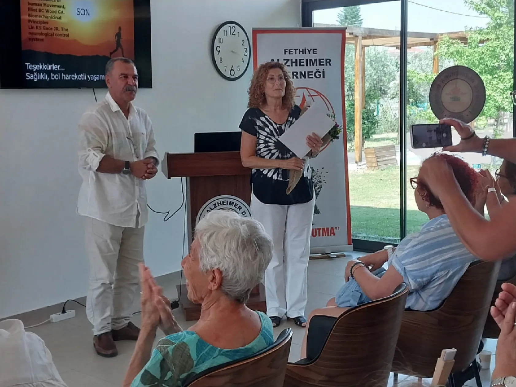 Fethiye Alzheimer Derneği'nden 'İnsanın Kullanım Kılavuzu' Semineri