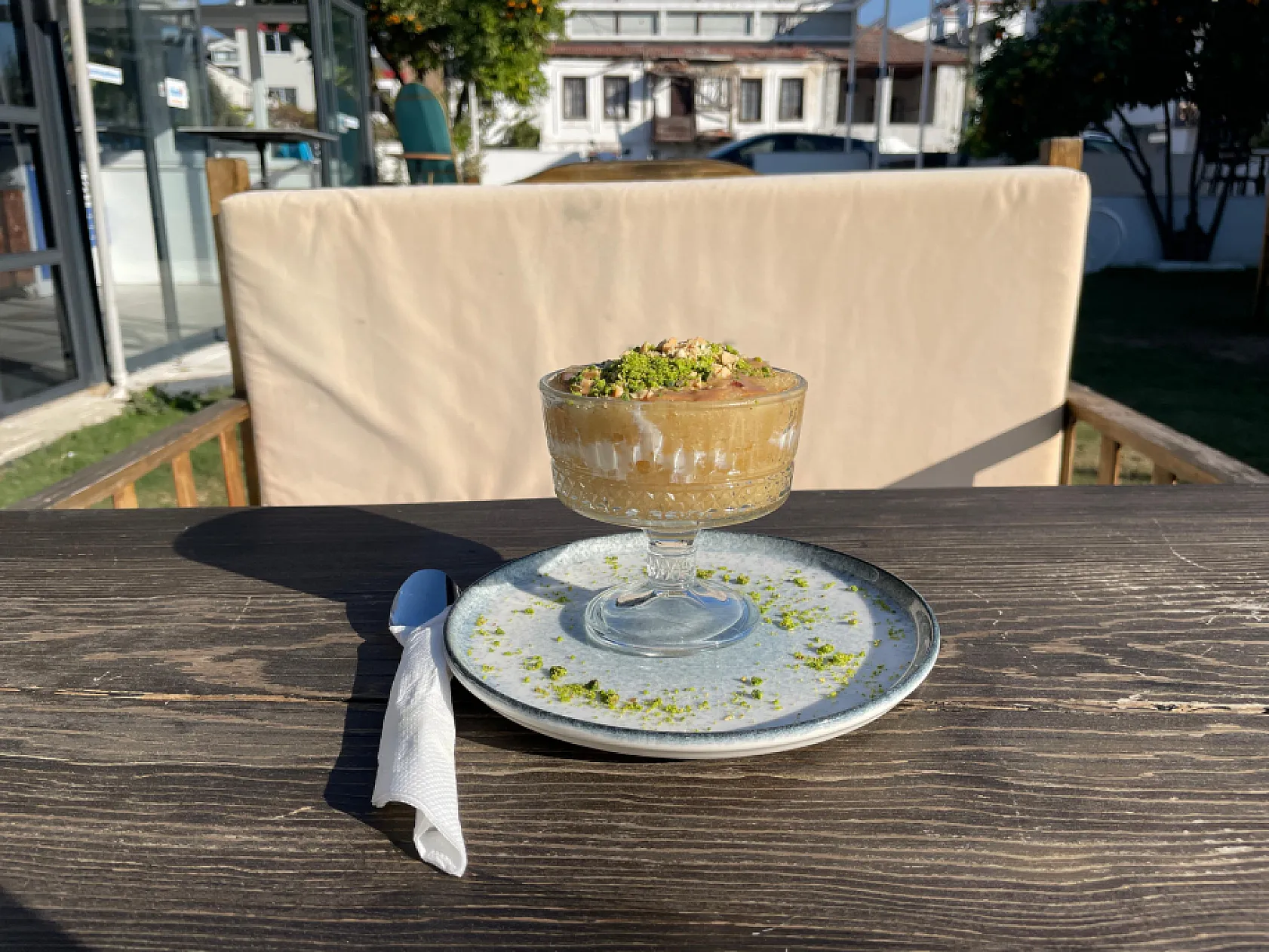 Seydikemer'de Dodo Dondurma'dan geleneksel lezzet: Dondurmalı irmik tatlısı ve sütlü salep