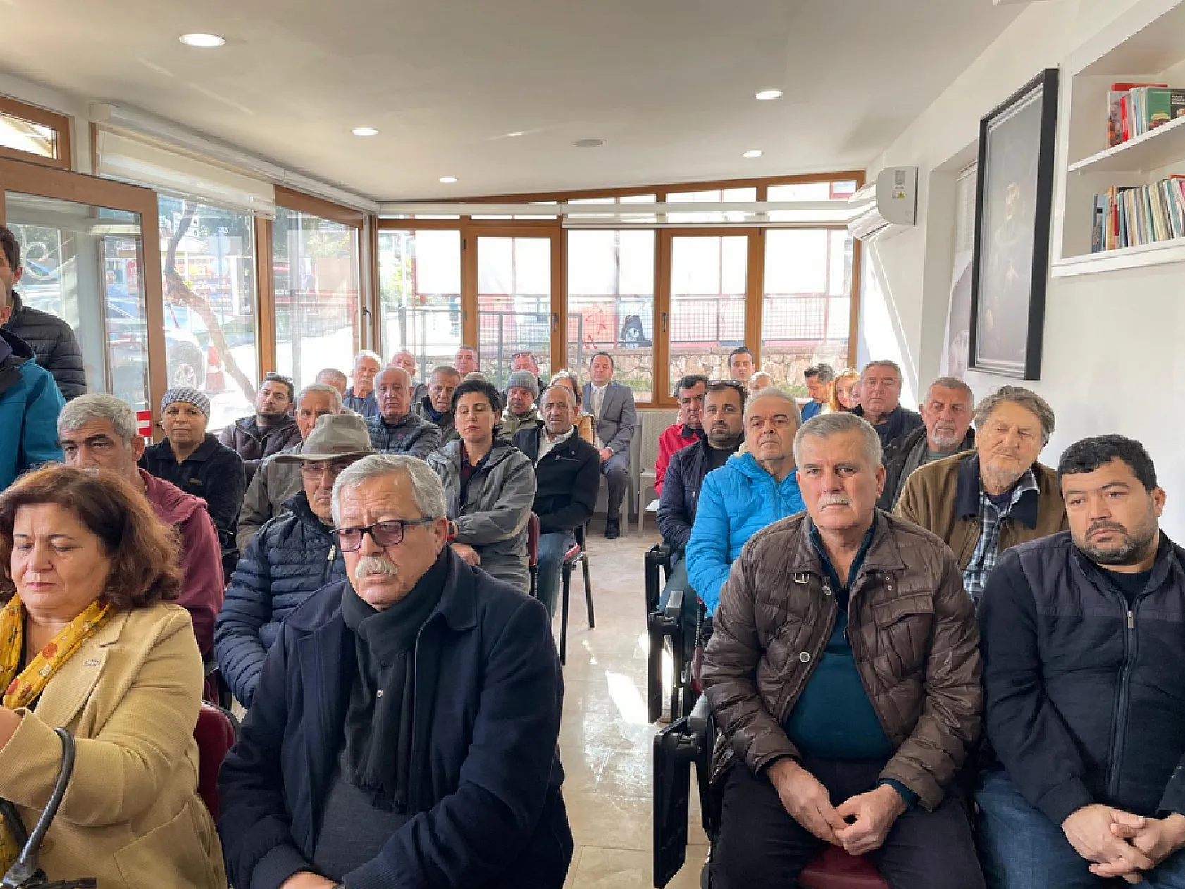 CHP Muğla Milletvekili Gizem Özcan Fethiye'de parti örgütüyle buluştu