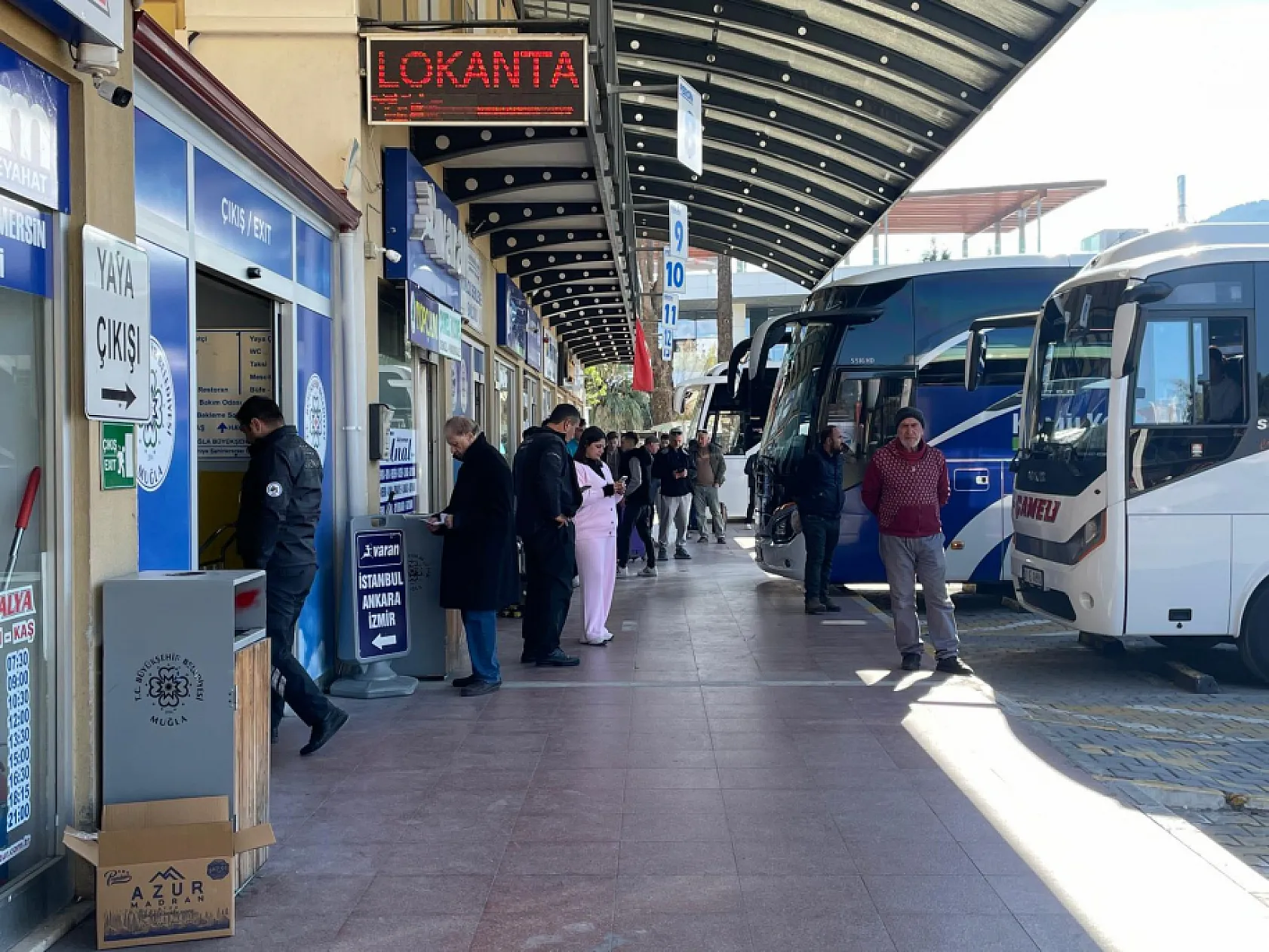 Yarıyıl tatiliyle birlikte Fethiye Otogarı'nda yoğunluk arttı