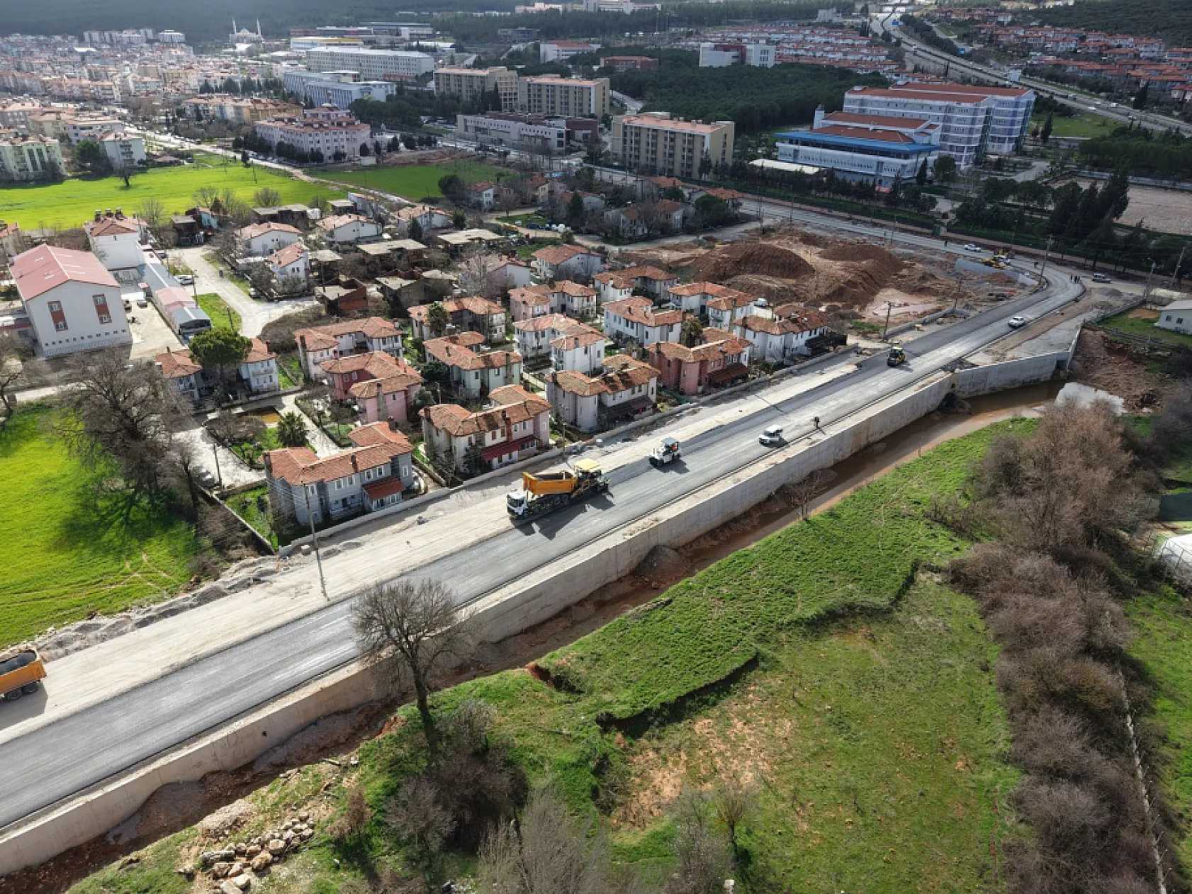 Büyükşehir 2 Yılda Muğla-Bursa Mesafesi Kadar Yol Yaptı