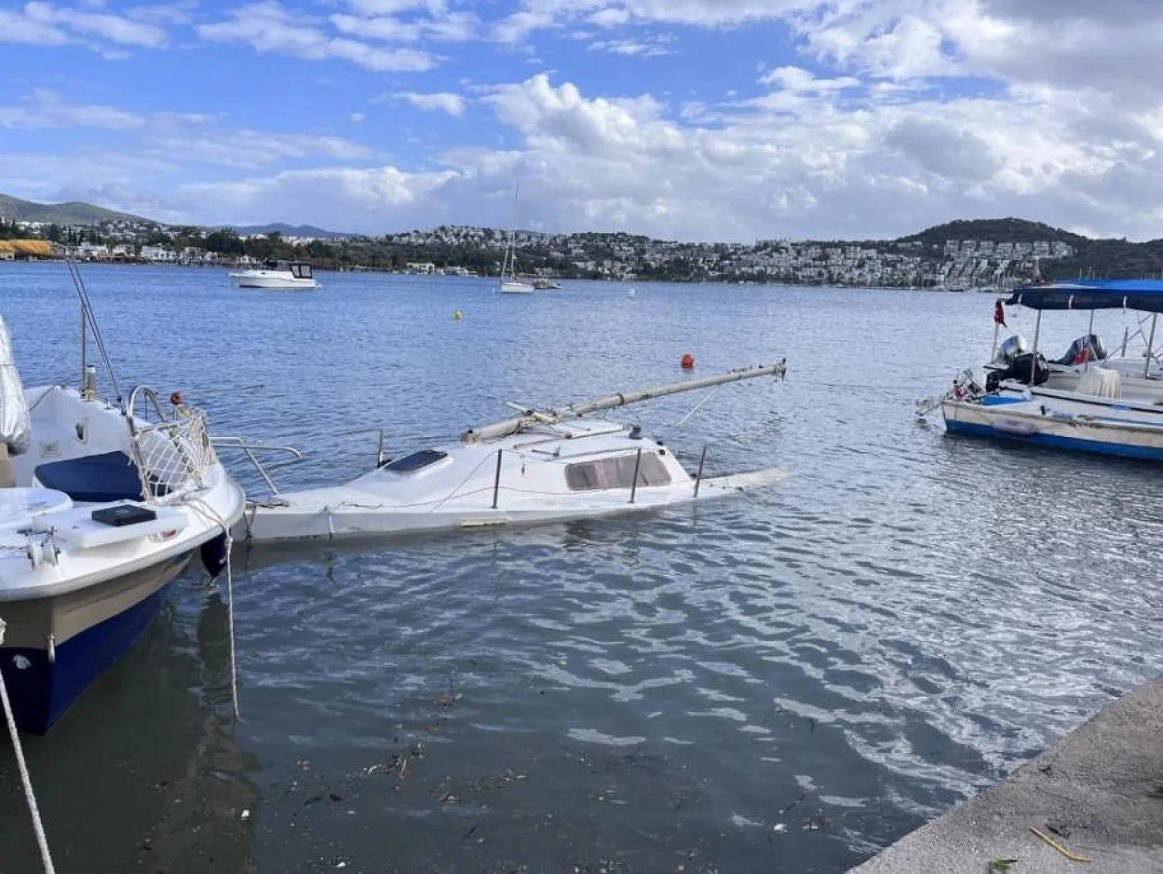 Bodrum'da Fırtına Tekneleri Batırdı