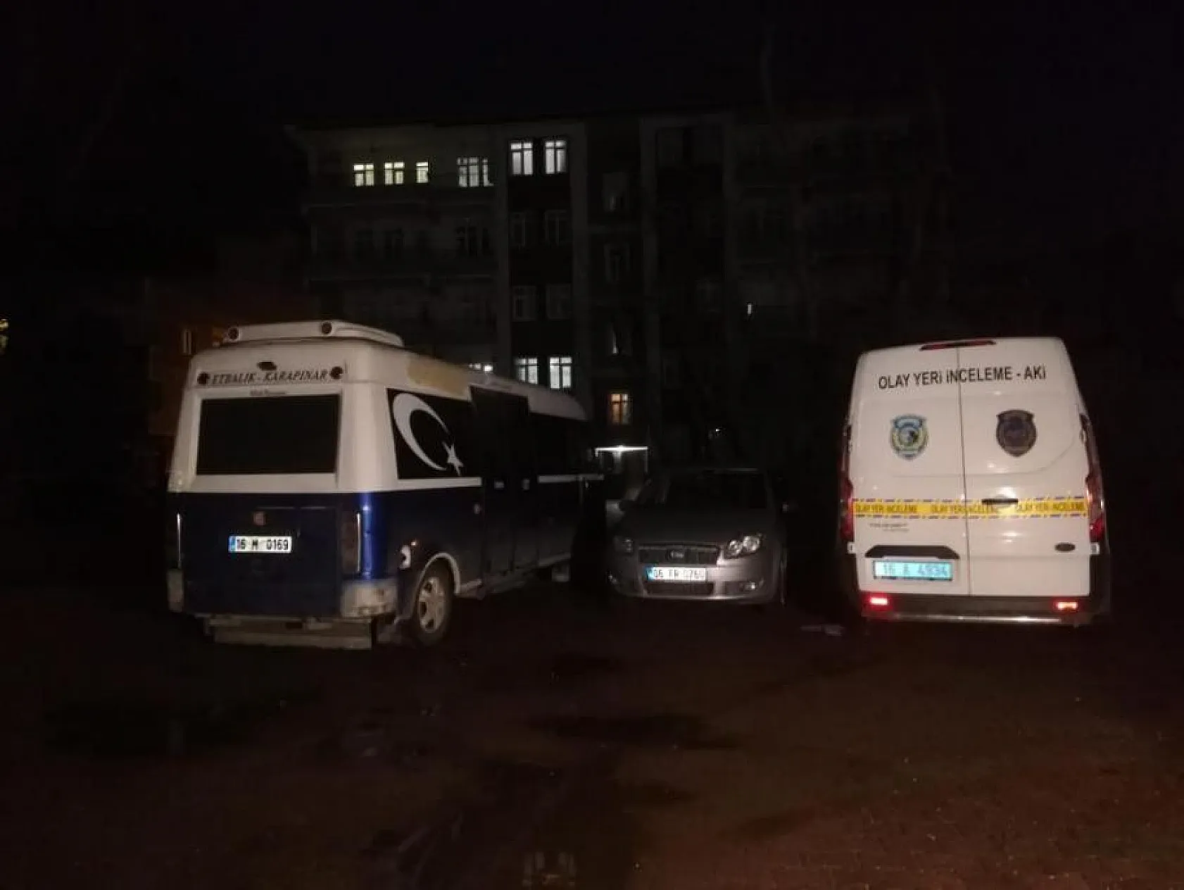 4 çocuk annesi eşini göğsünden bıçaklayarak canice öldürdü