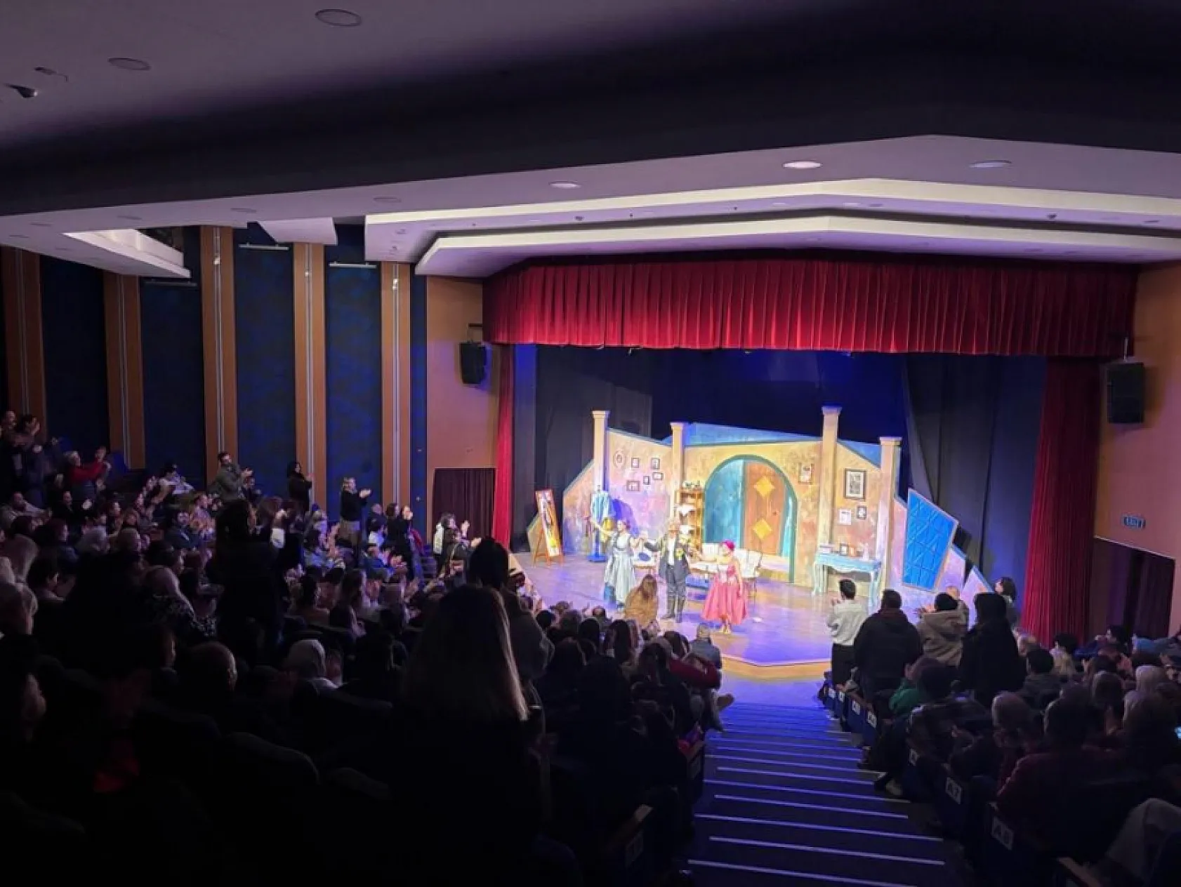 'Hadi Öldürsene Canikom' yeniden sahnede