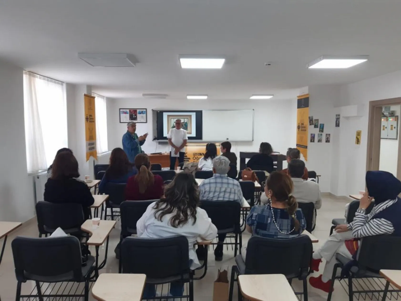 Akademi öğretmenlerine, Koçman anlatıldı