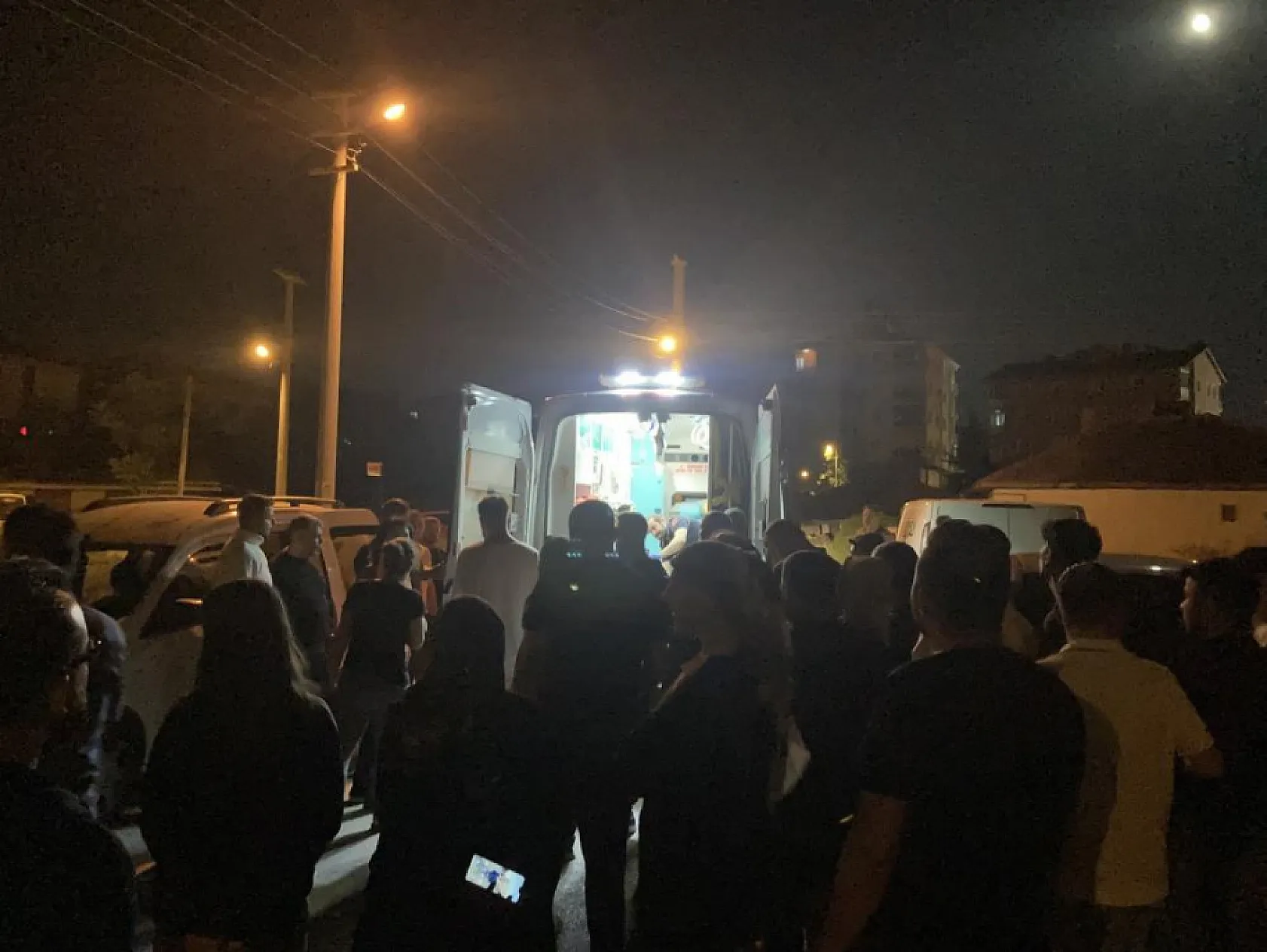 Kapı önündeki kavga cinayetle sonuçlandı: Tartıştığı kadını bıçaklayarak öldürdü