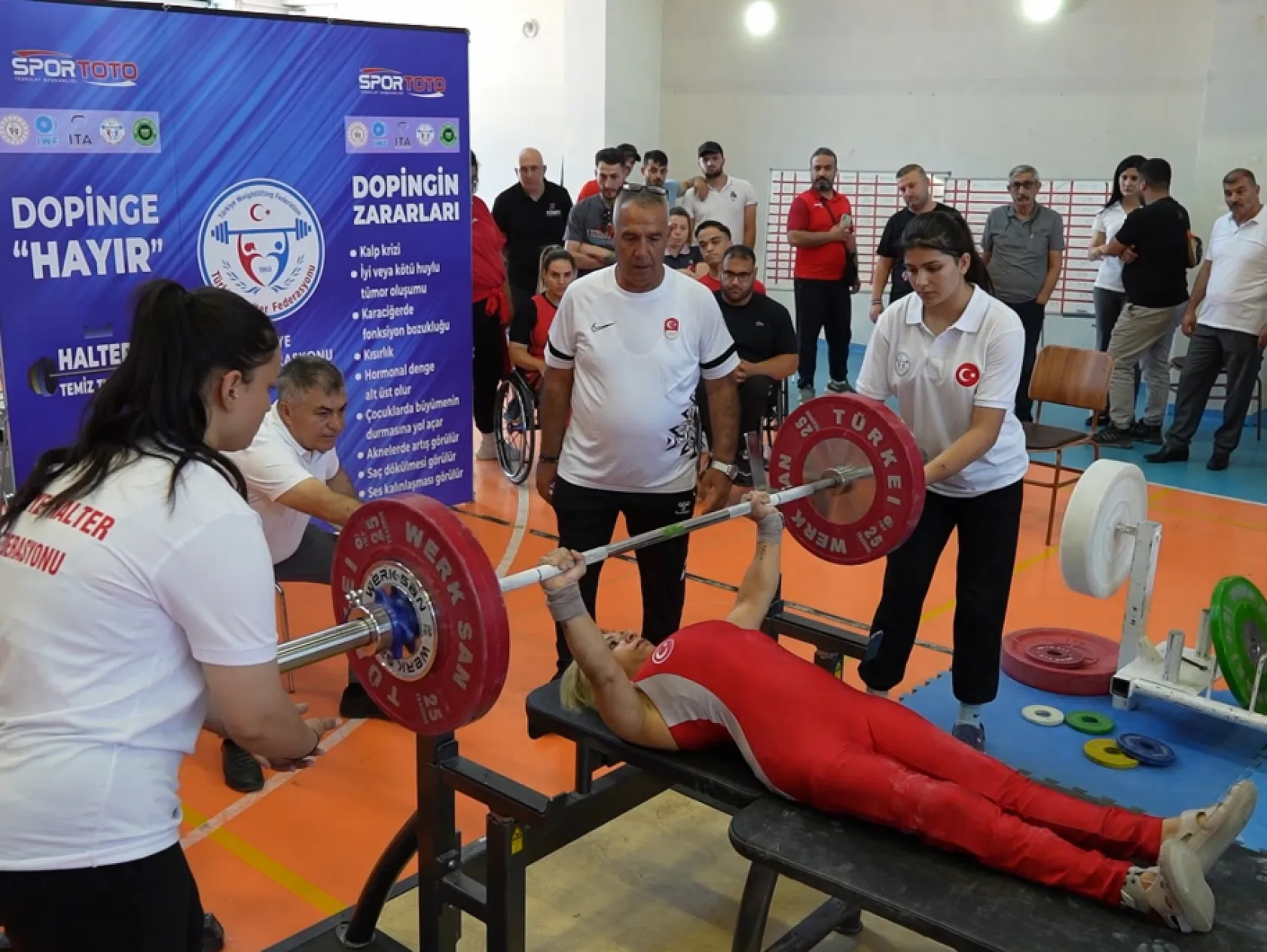Bedensel engelli sporcular, Türkiye Şampiyonası'nda güçlerini gösterdi